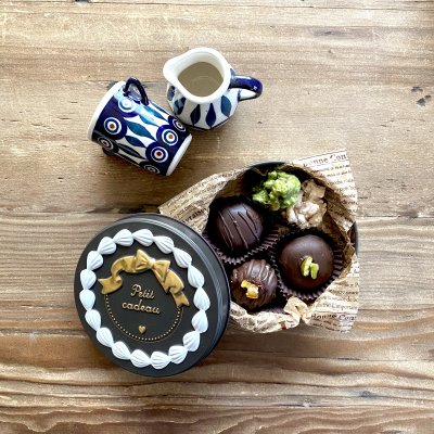 【可愛い缶入り】2月、3月数量限定商品 ナッツボンボン maricopain自慢の焼き菓子