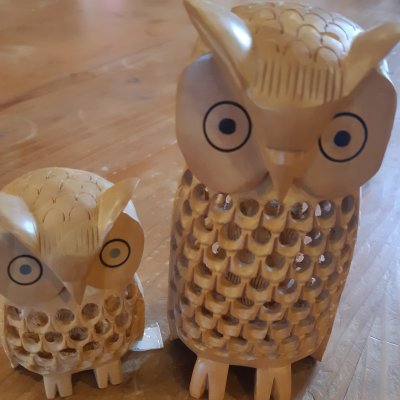 透かし彫りのフクロウくんペア(インド製)