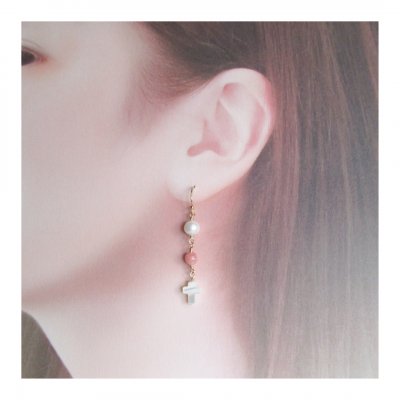 インカローズと淡水パールのピアス