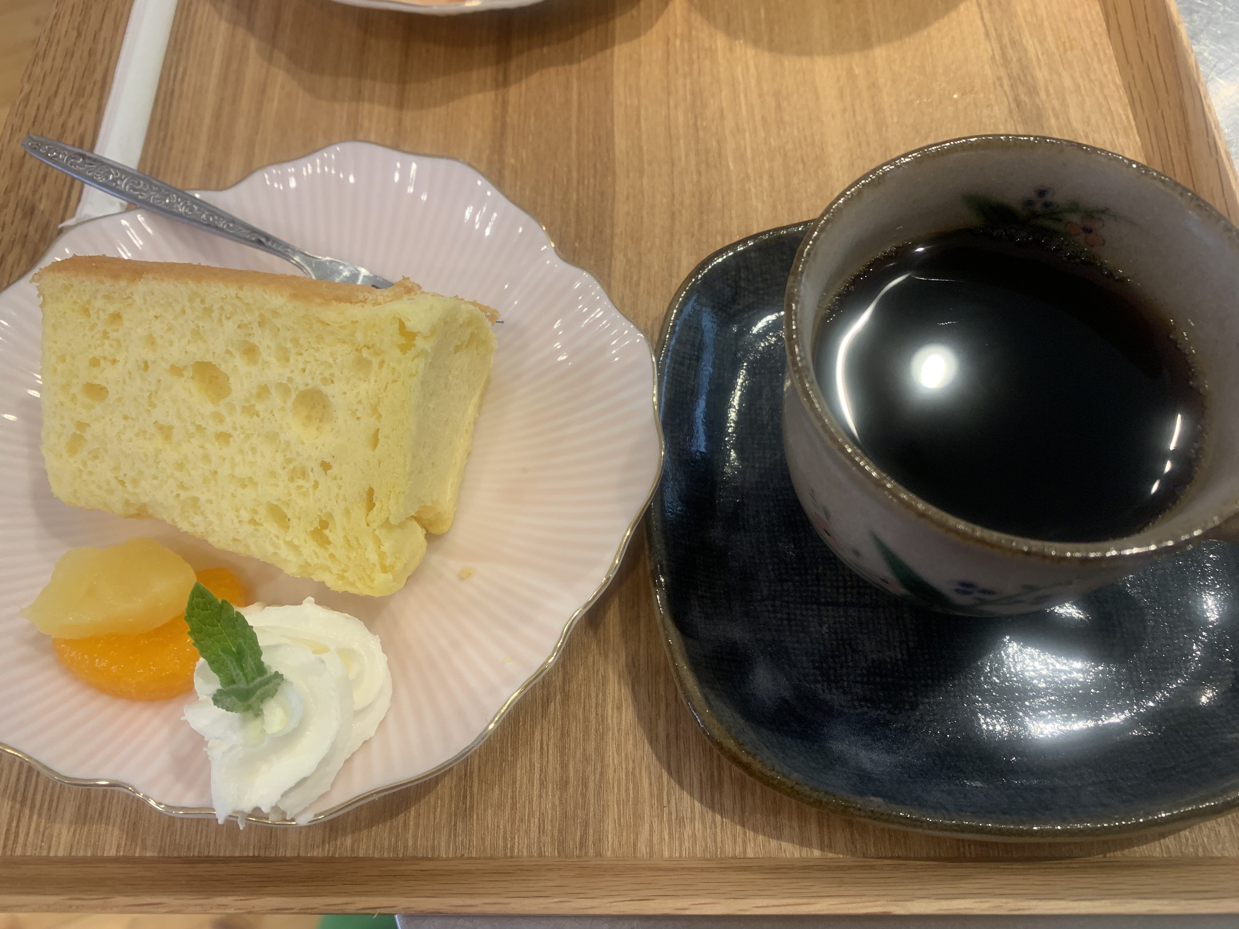 シフォンケーキセット コーヒー 紅茶 自家製シロップ おうちかふぇ 岡山市瀬戸町 ツクツク ウェブチケット モバイル コトの通販サイト 体験を買える