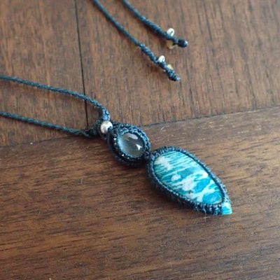 アマゾナイト、プレナイトマクラメペンダント Amazonite・ Prenite macrame pendant