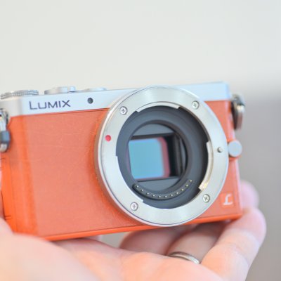 【コンパクトミラーレス名機】Panasonic LUMIX GM-1 ボディのみ 充電器・バッテリー付き