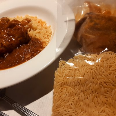《神田カレーグランプリメニュー》お米型パスタと食べるスペアリブカレー