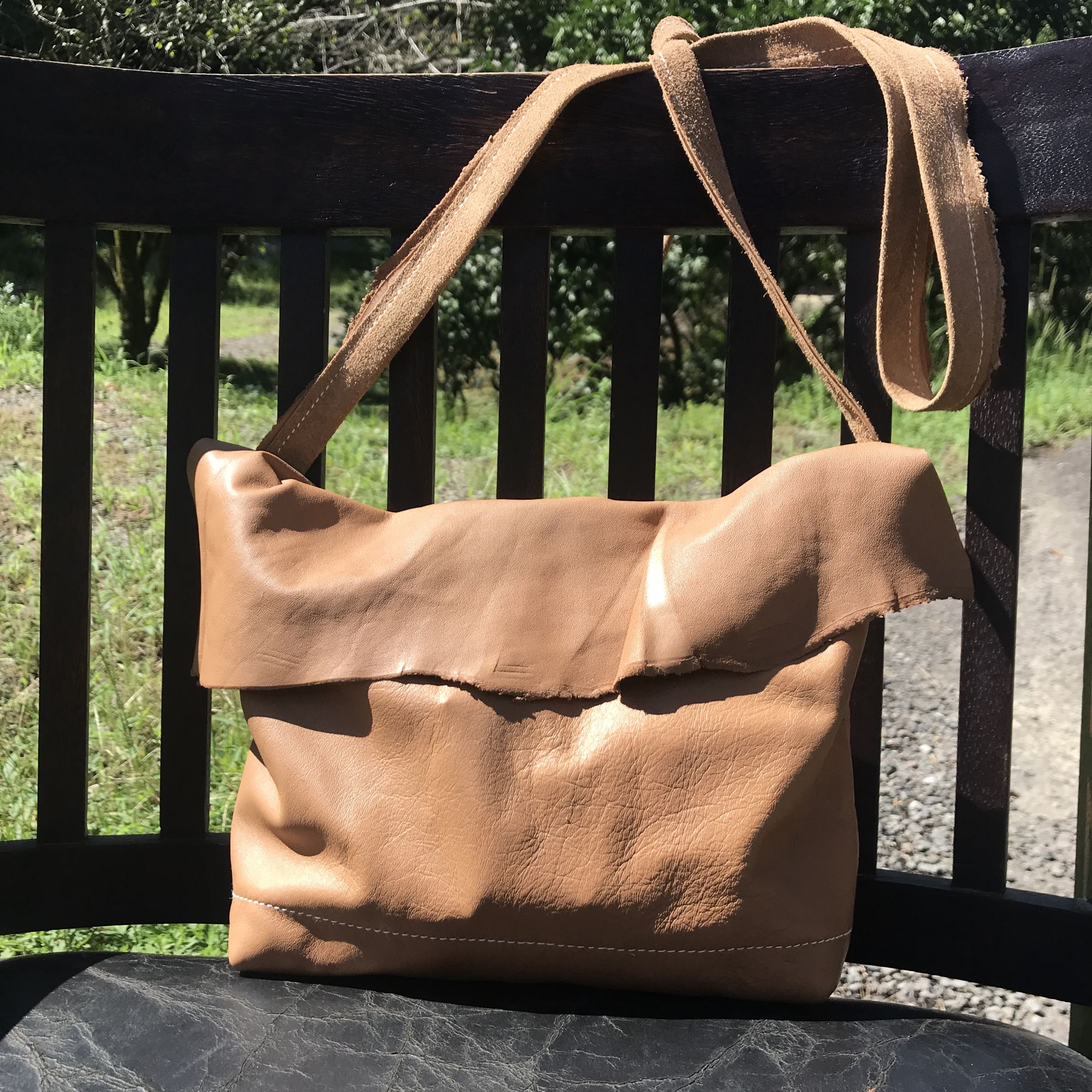 高ポイント】完全1点物 超軽量 革袋 レザーミニショルダーバッグ