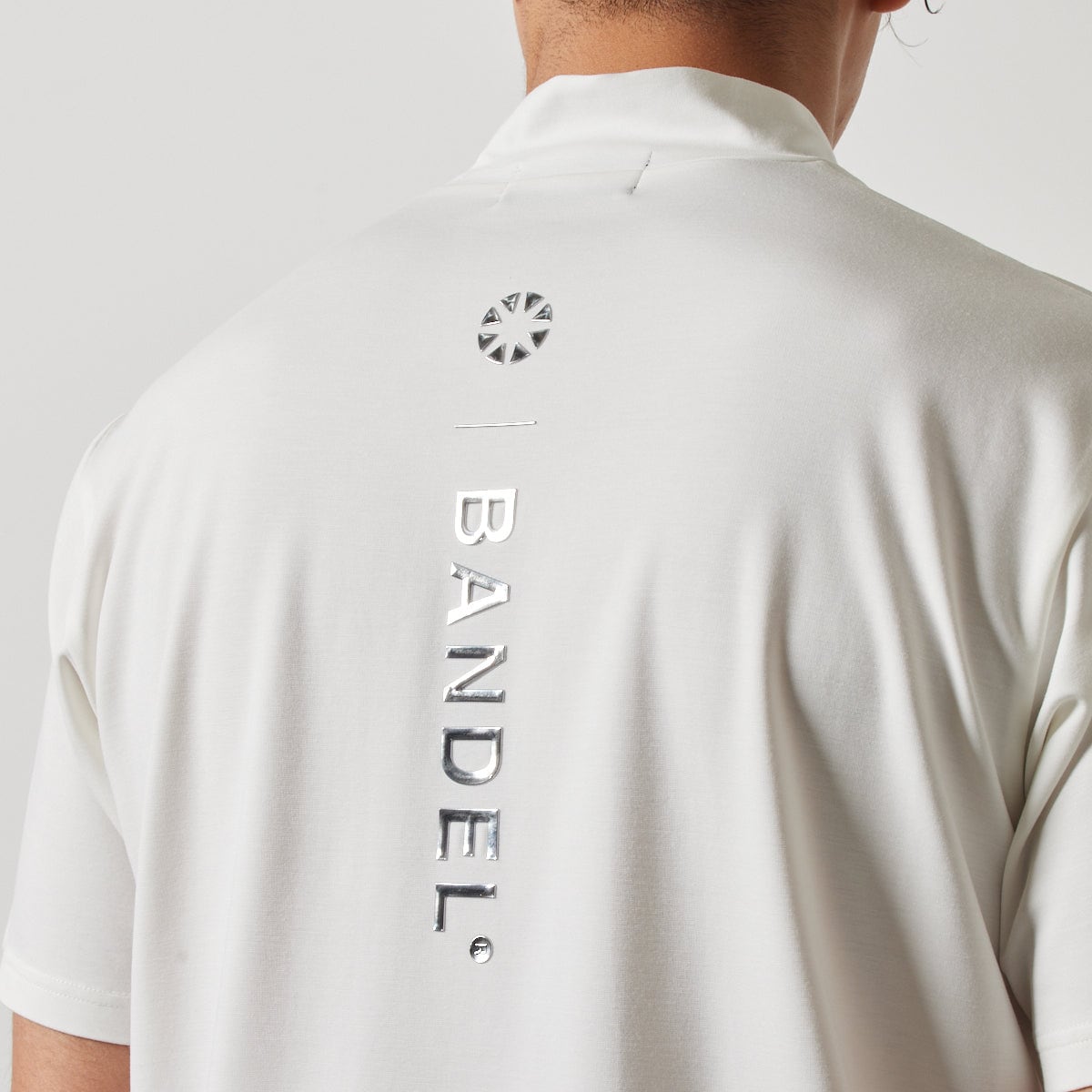 BANDEL ストレートロゴ モックネック STRAIGHT LOGO S/S MOCK NECK SHIRTS – BANDEL®︎｜公式