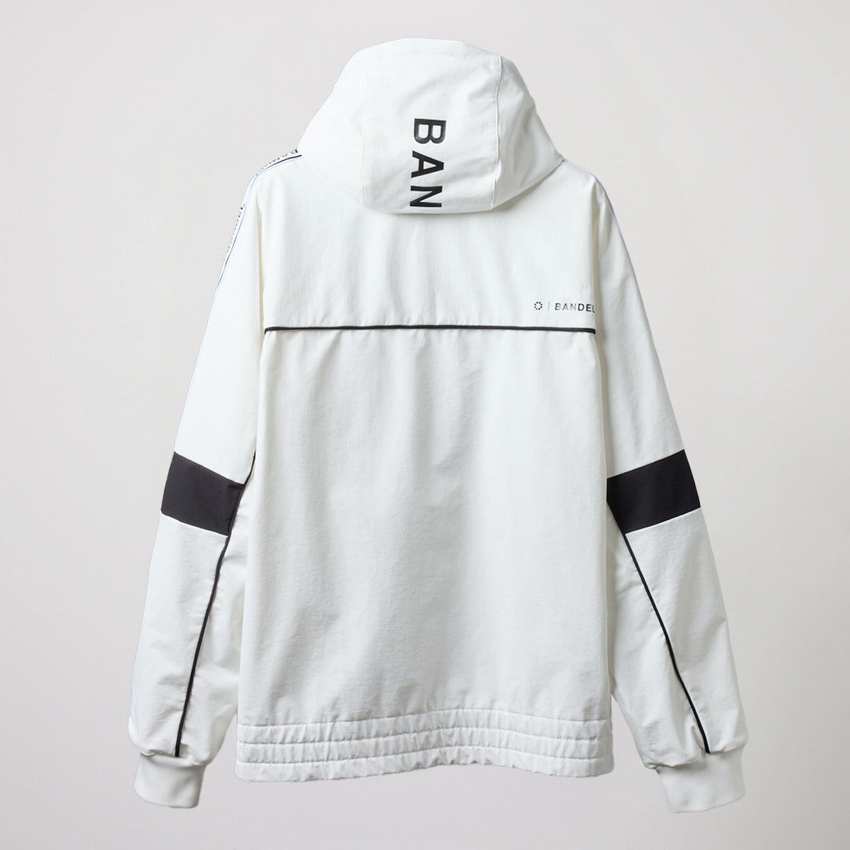 BANDEL フード付きホワイトジャケット BANDEL WOMENS WATER REPELLENT PIPING ZIP PARKA／バンデルウォーター
