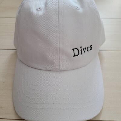【人気】Dives CAP ホワイト　男女兼用