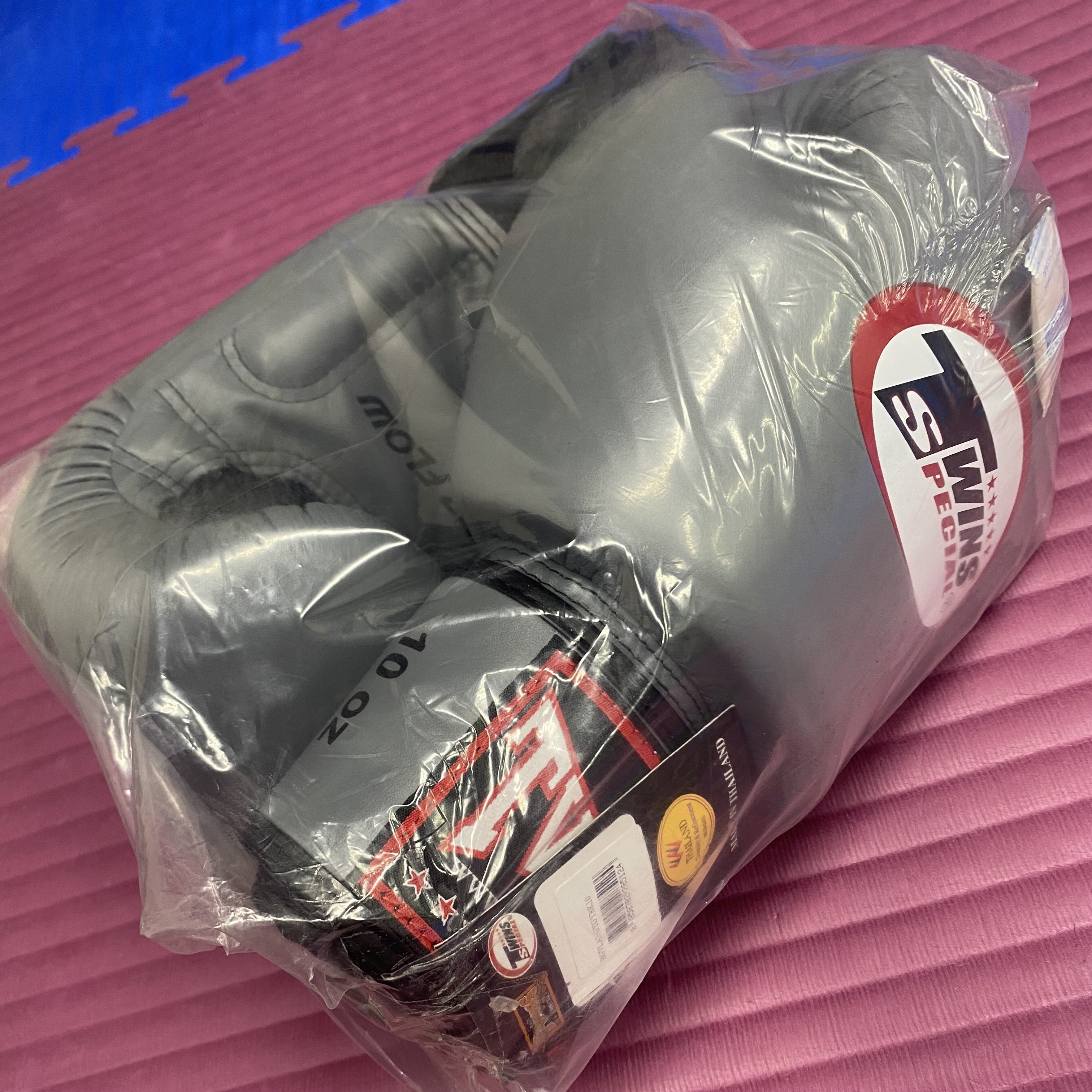 正規品】TWINS グローブ 10オンス グレー