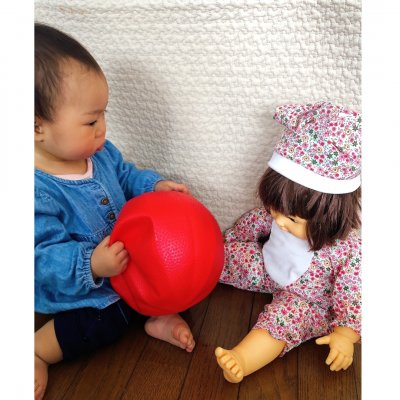 お人形とボールのセット