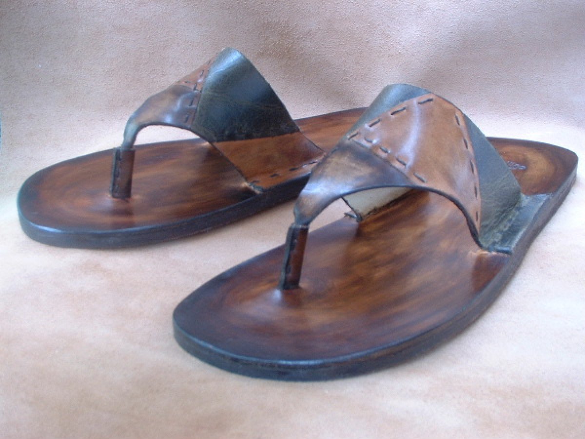 イタリア革製　オーダーメイド革サンダル　【CAGLIARI】　沖縄高級革靴専門店　　靴工房カステッリーノ