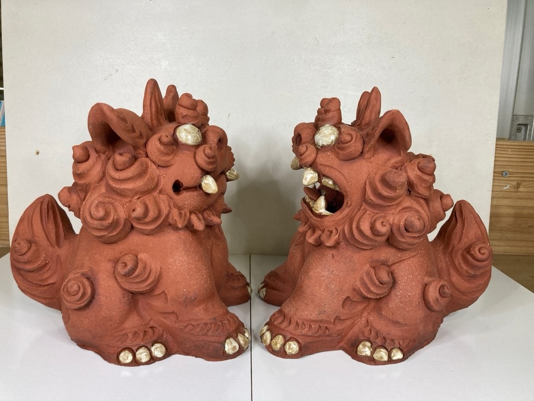 屋富祖 道代さん】ハイサイシーサー|赤