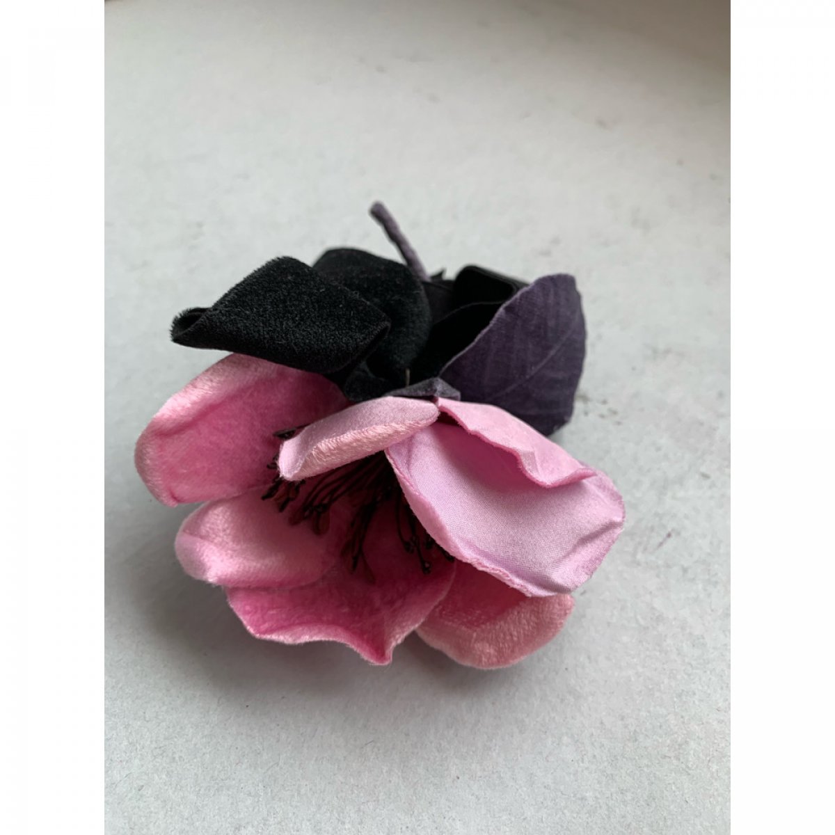 シールの薔薇　コサージュ　