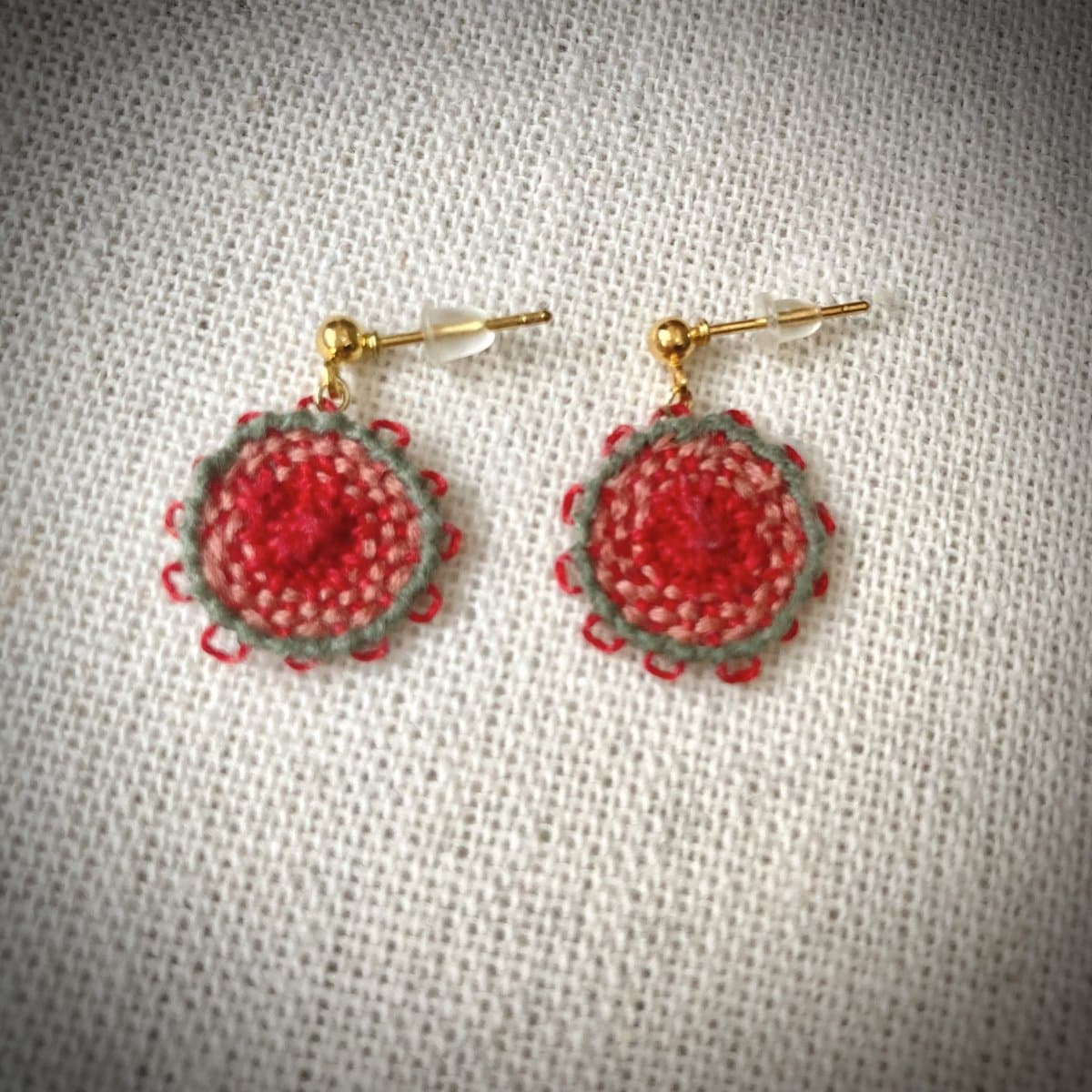 ハンドメイド　ニャンドゥティピアス、イ..