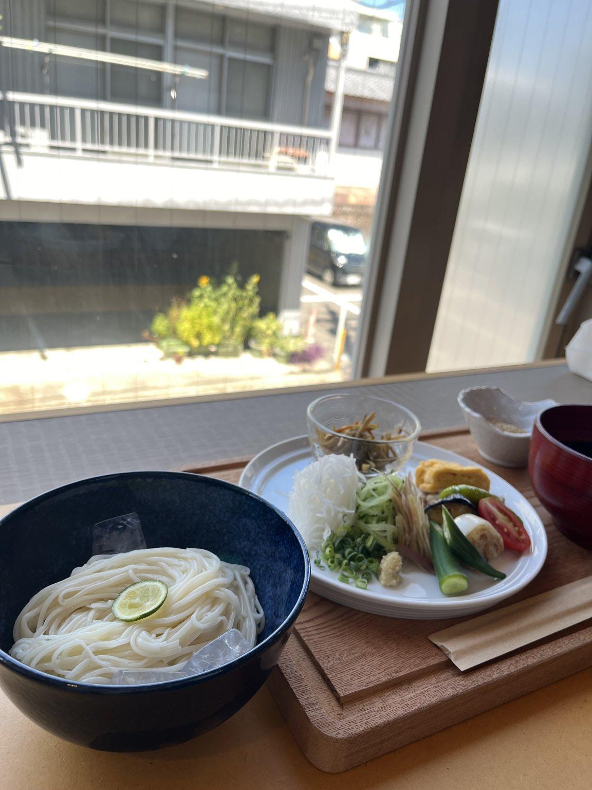 AWAランチ 1300円チケット