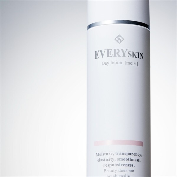 EVERYSKIN エブリースキン デイローション モイスト（化粧水）