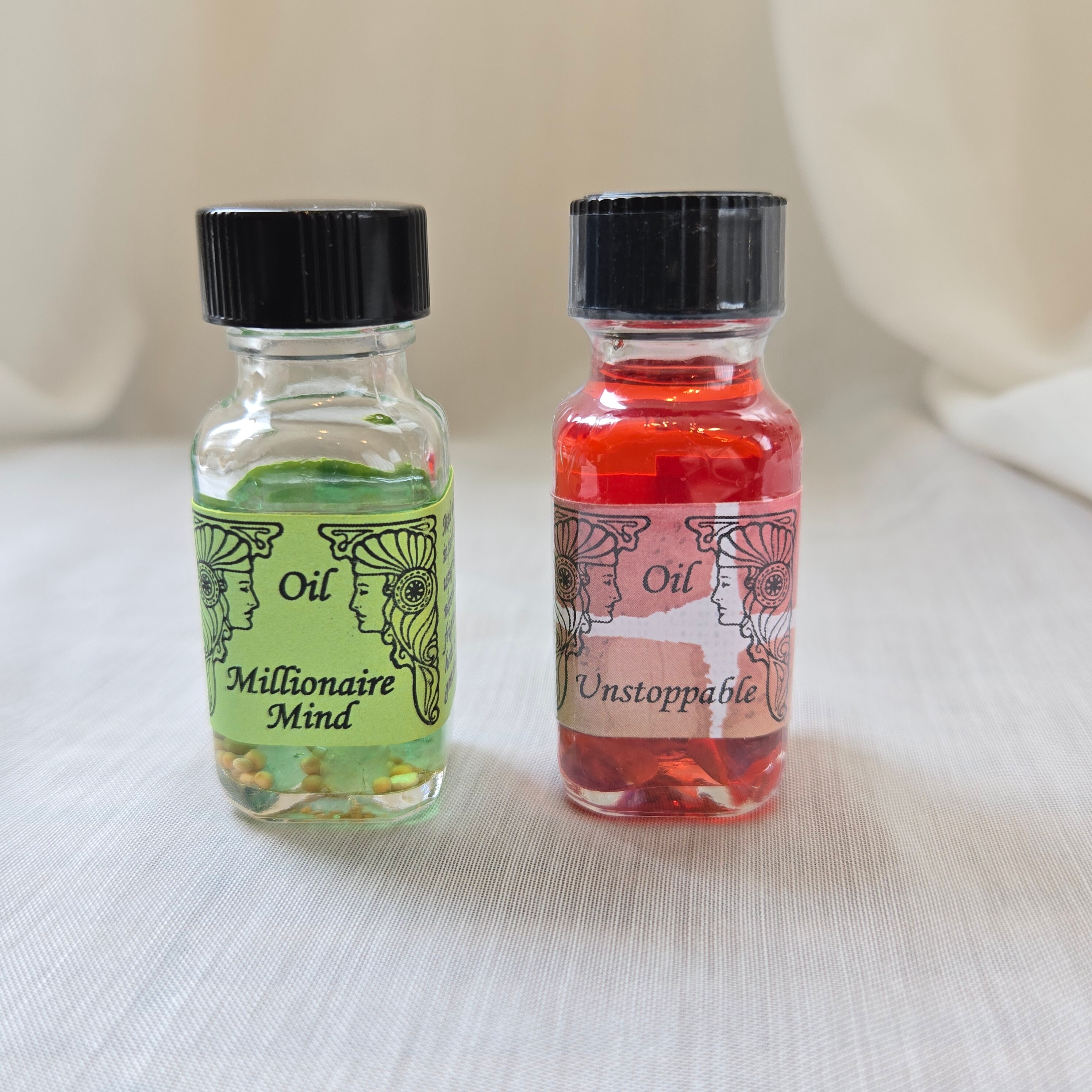 ⭐︎さとちゃん⭐︎アンシェントメモリーオイル  小分け　1ml  ４８本セット 今だけ送料無料♡【お金の流れを再開！！！】アンシェント