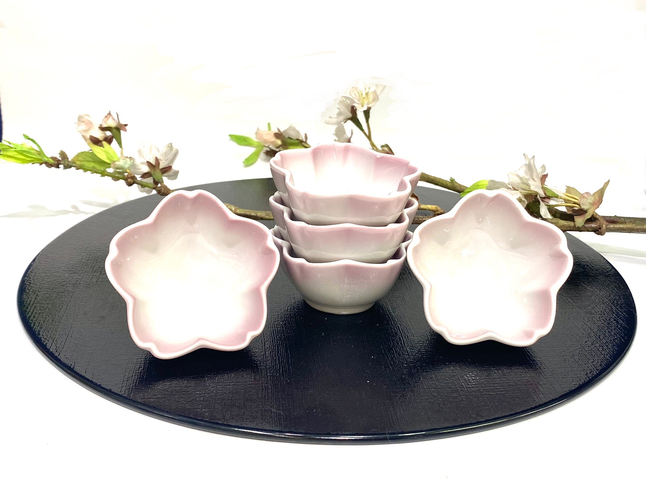 Amazon.co.jp: 深川製磁 花は桜 花型鉢 : ホビー