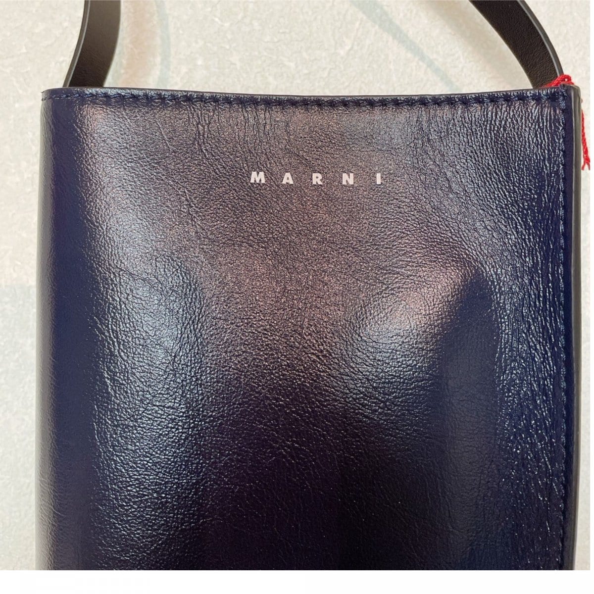 ショルダーバッグ ネイビーｘブラック MARNI