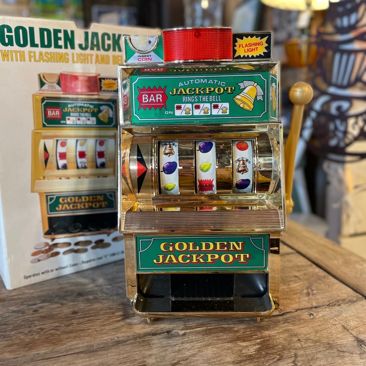 GOLDEN JACKPOT スロットマシン 貯金箱