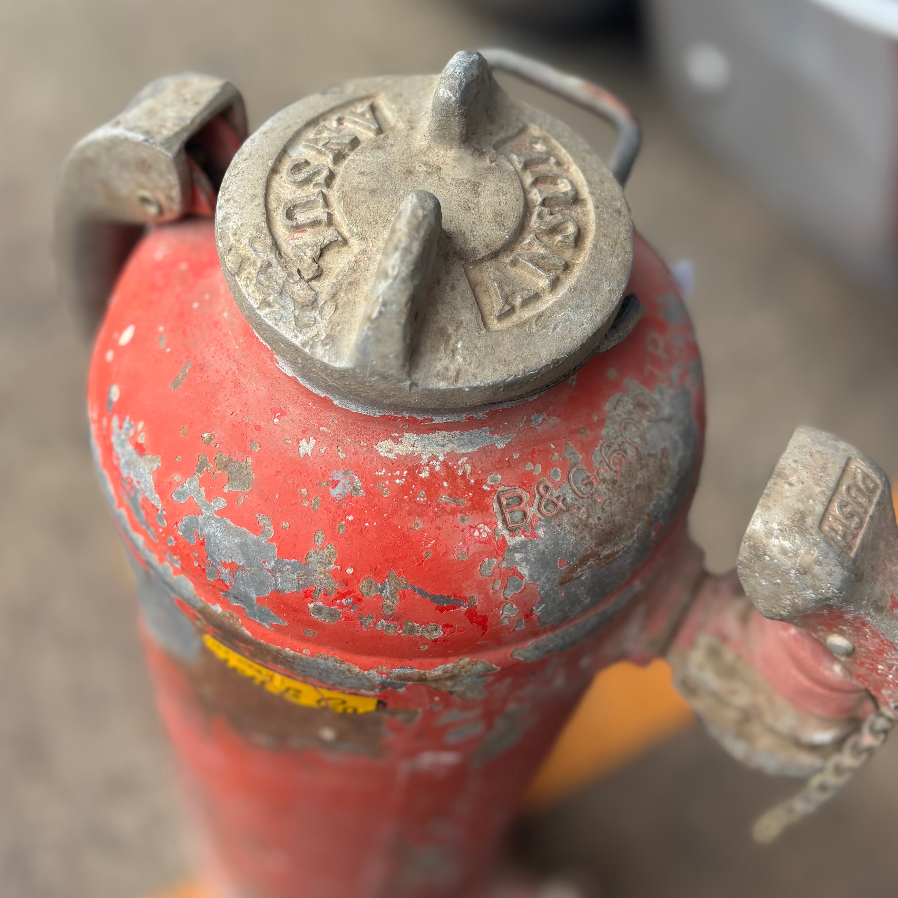 アメリカ　ヴィンテージ　消火器 FIRE EXTINGUISHER社のヴィンテージ消化器🧯 | アメリカン