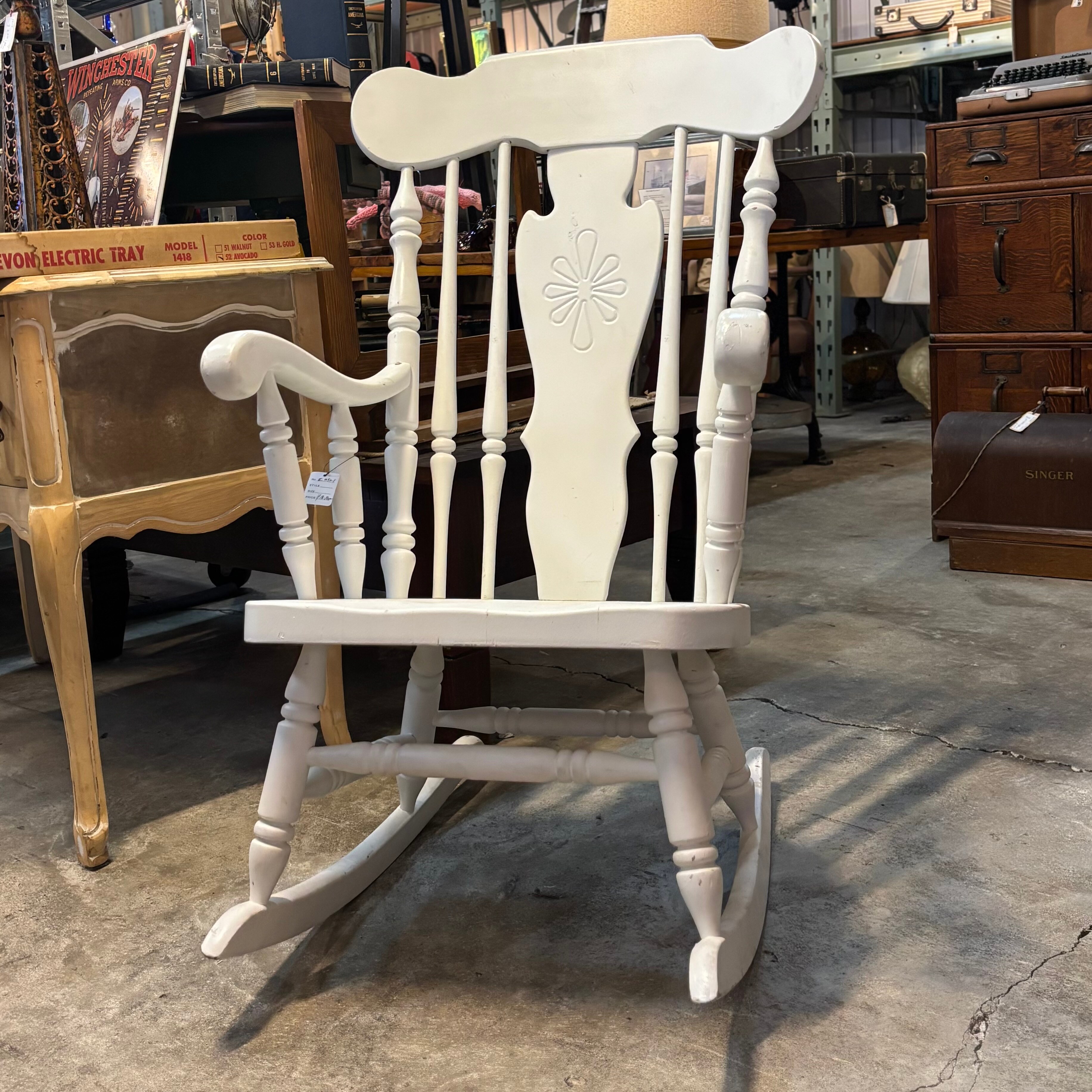 ホワイトロッキングチェア Artek（アルテック）MADEMOISELLE ROCKING CHAIR（マドモアゼル