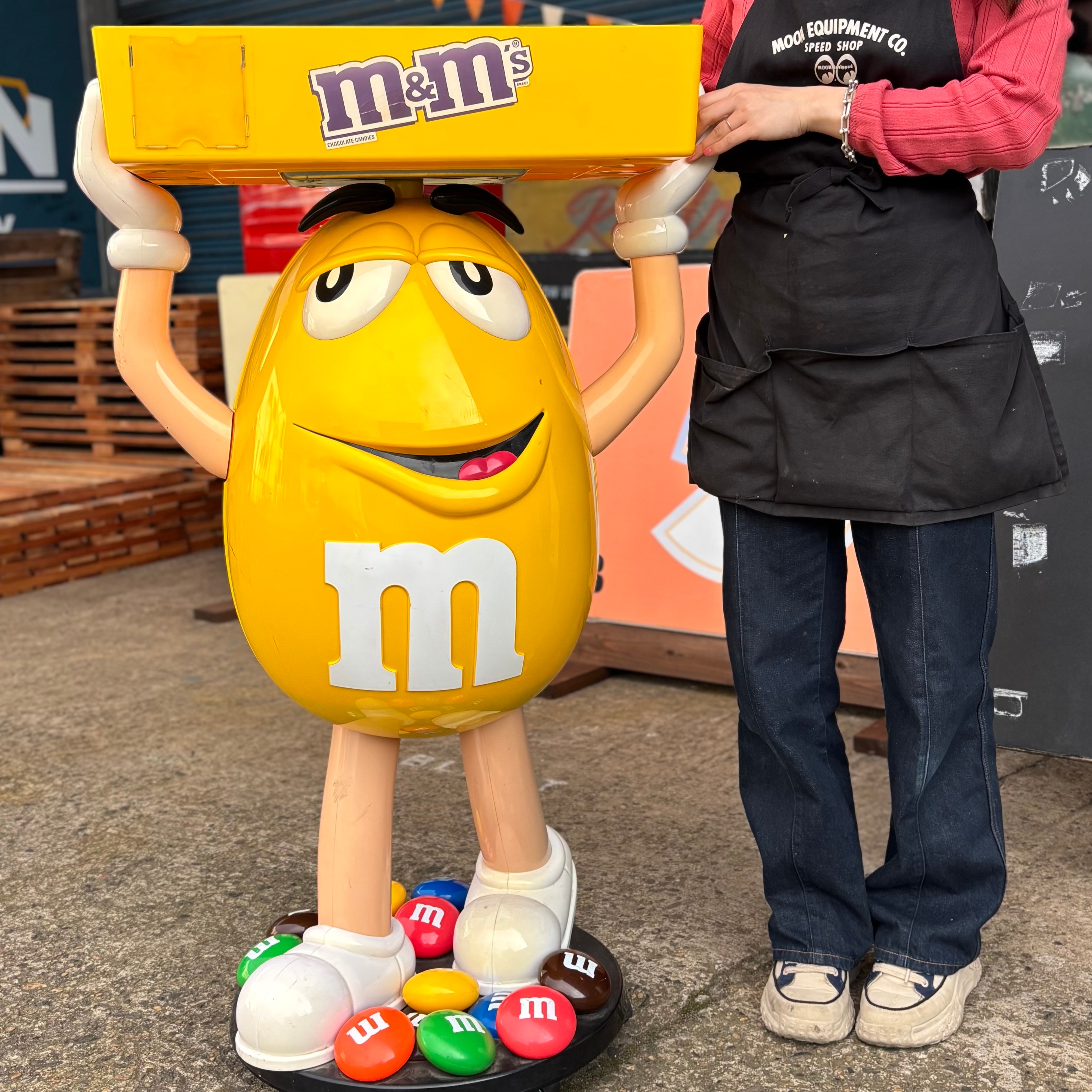 楽天市場】M&M's エムアンドエムズ イエロー 店舗ディスプレイ
