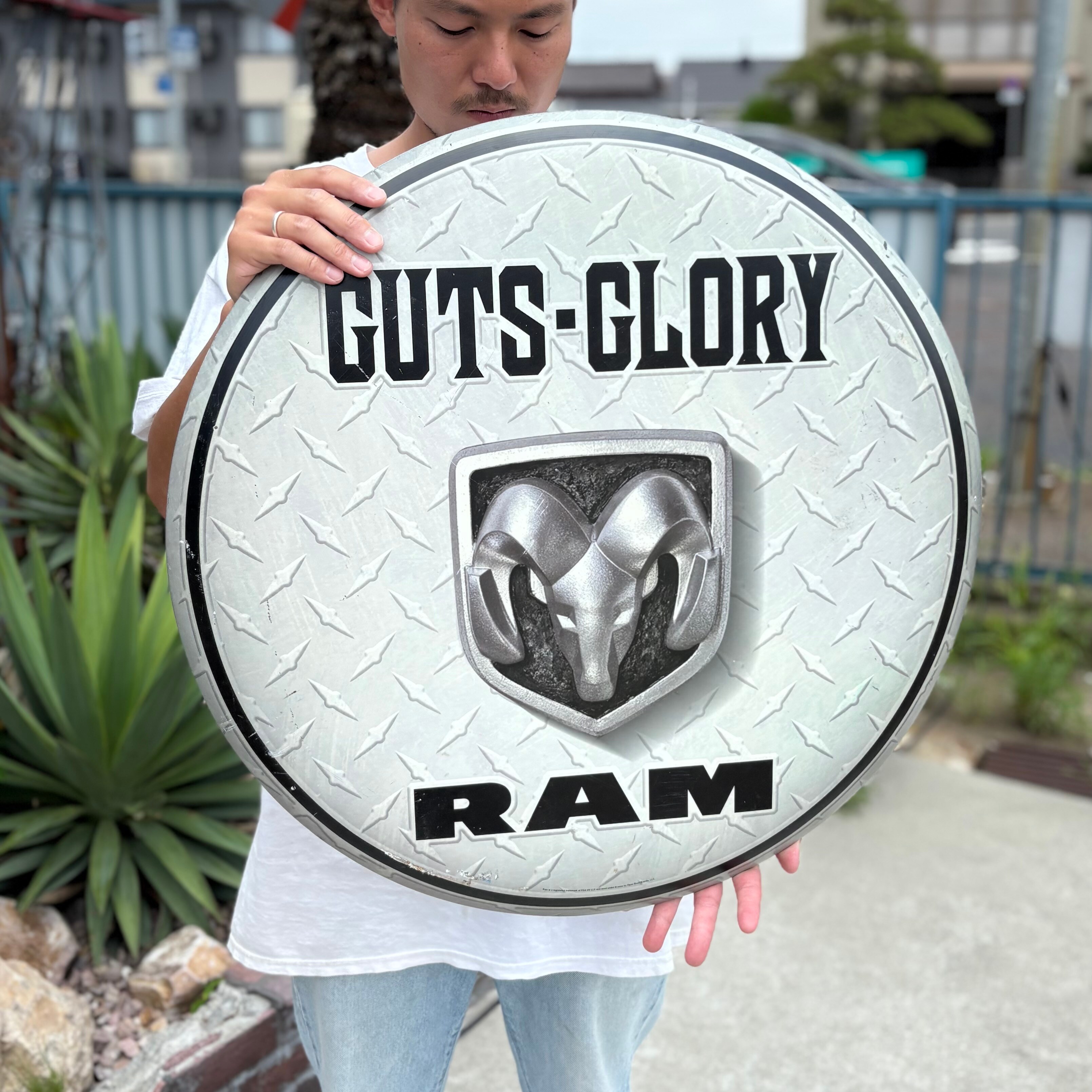 ヴィンテージ60sUSNエンブレム リング USAヴィンテージ】DODGE RAM 「GUTS-GLORY」エンブレム メタルサイン