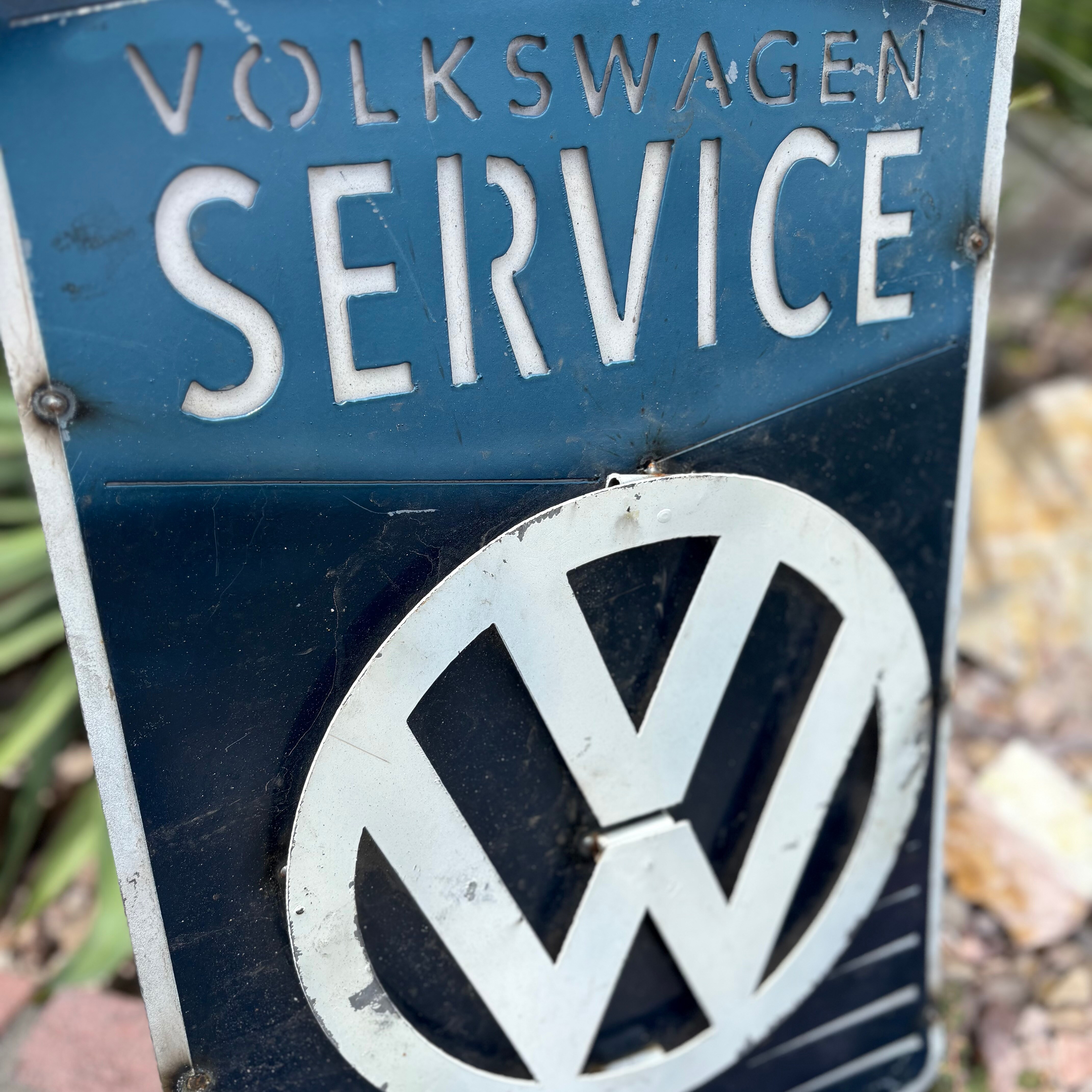 N*.様 【レトロ】Volkswagen SERVICE 金属製 看板 Volkswagen SERVICE メタルサイン
