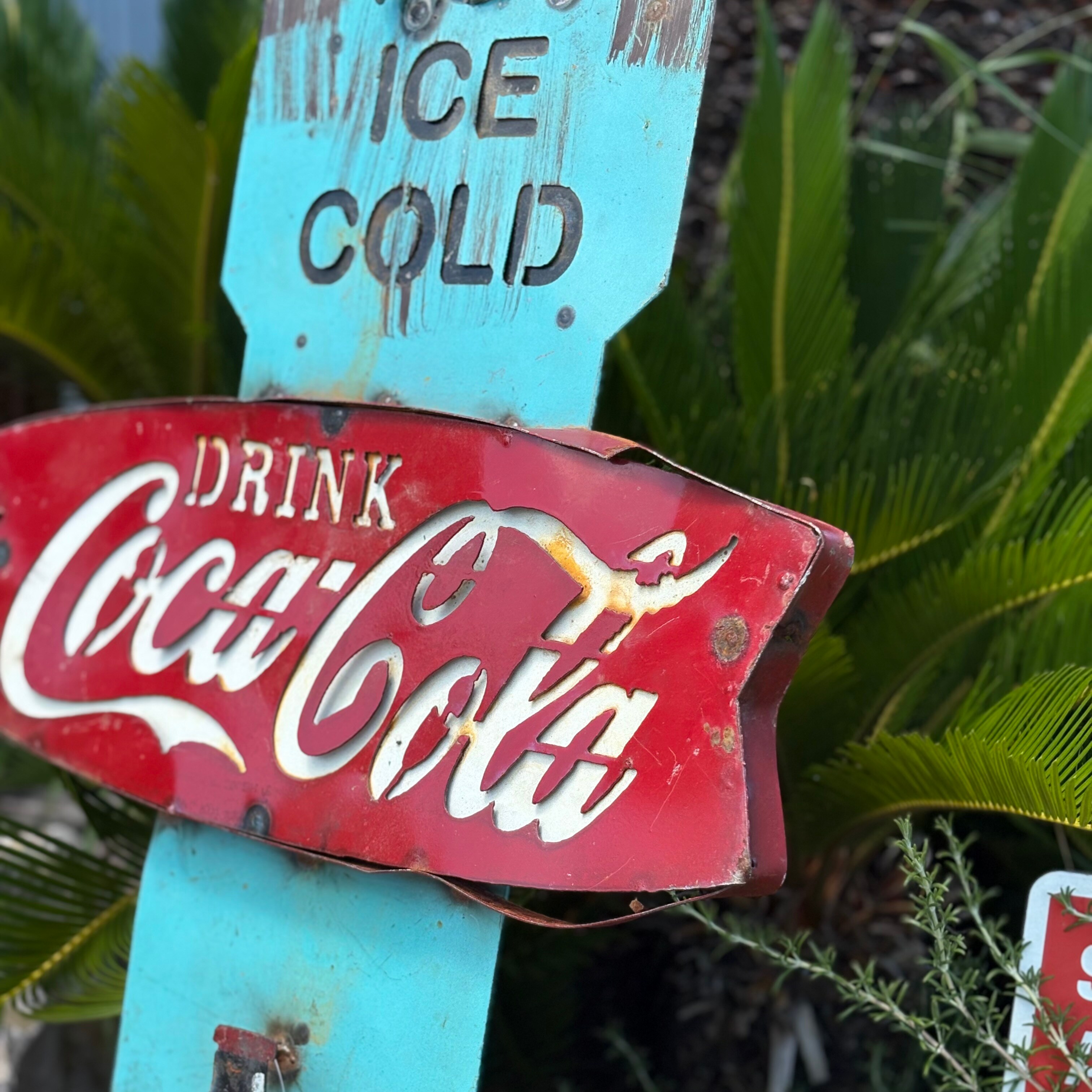 ホーロー看板　Coca-Cola ヴィンテージ サイン Coca-Cola ヴィンテージ アロー型メタルサイン