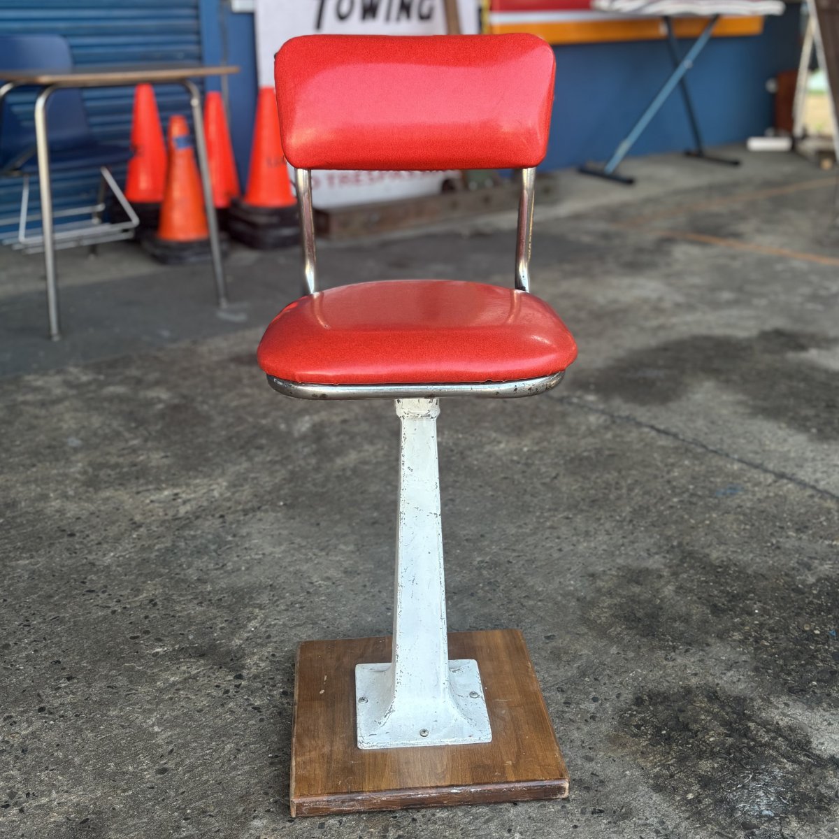 チェア　レトロ　ヴィンテージ　レッド Vintage Diner Style Swivel Chair（red）
