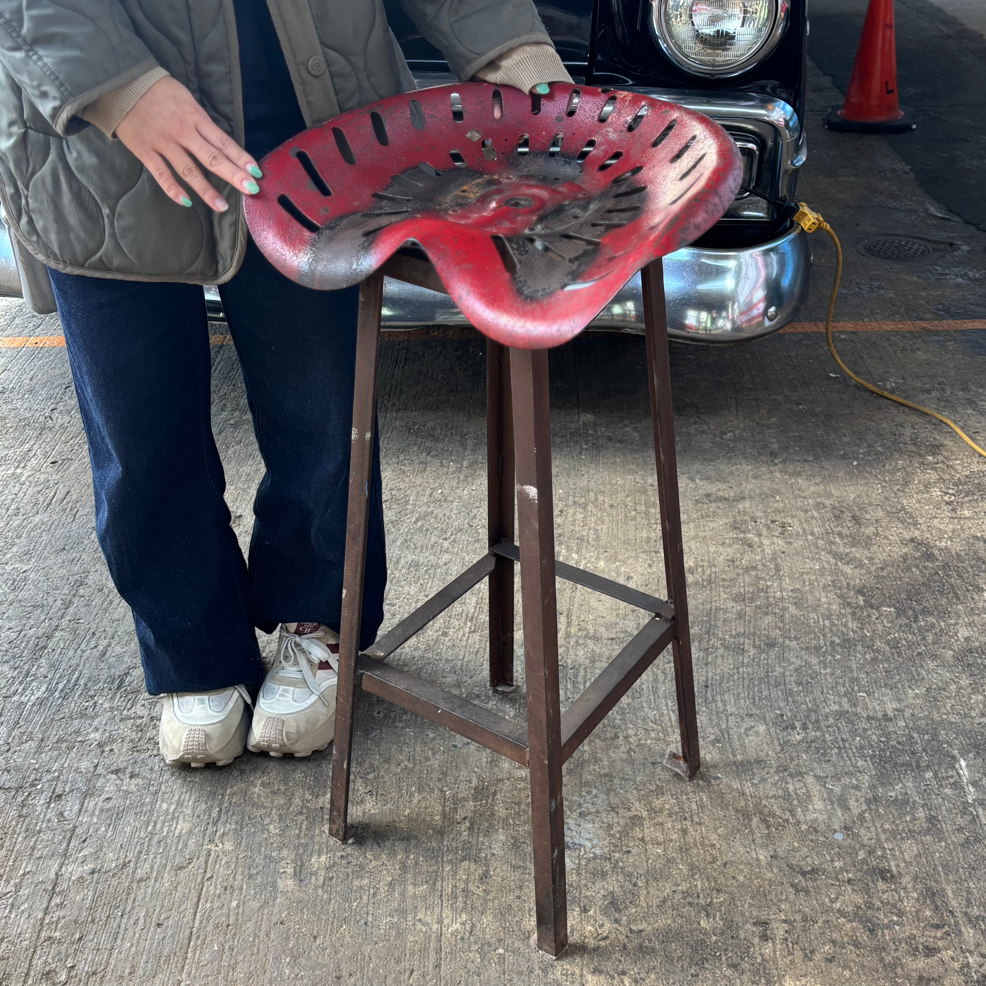 L2810-546-3 英国アンティーク トラクターシート カウンターチェア L2810-546-3 英国アンティーク トラクターシート カウンターチェア