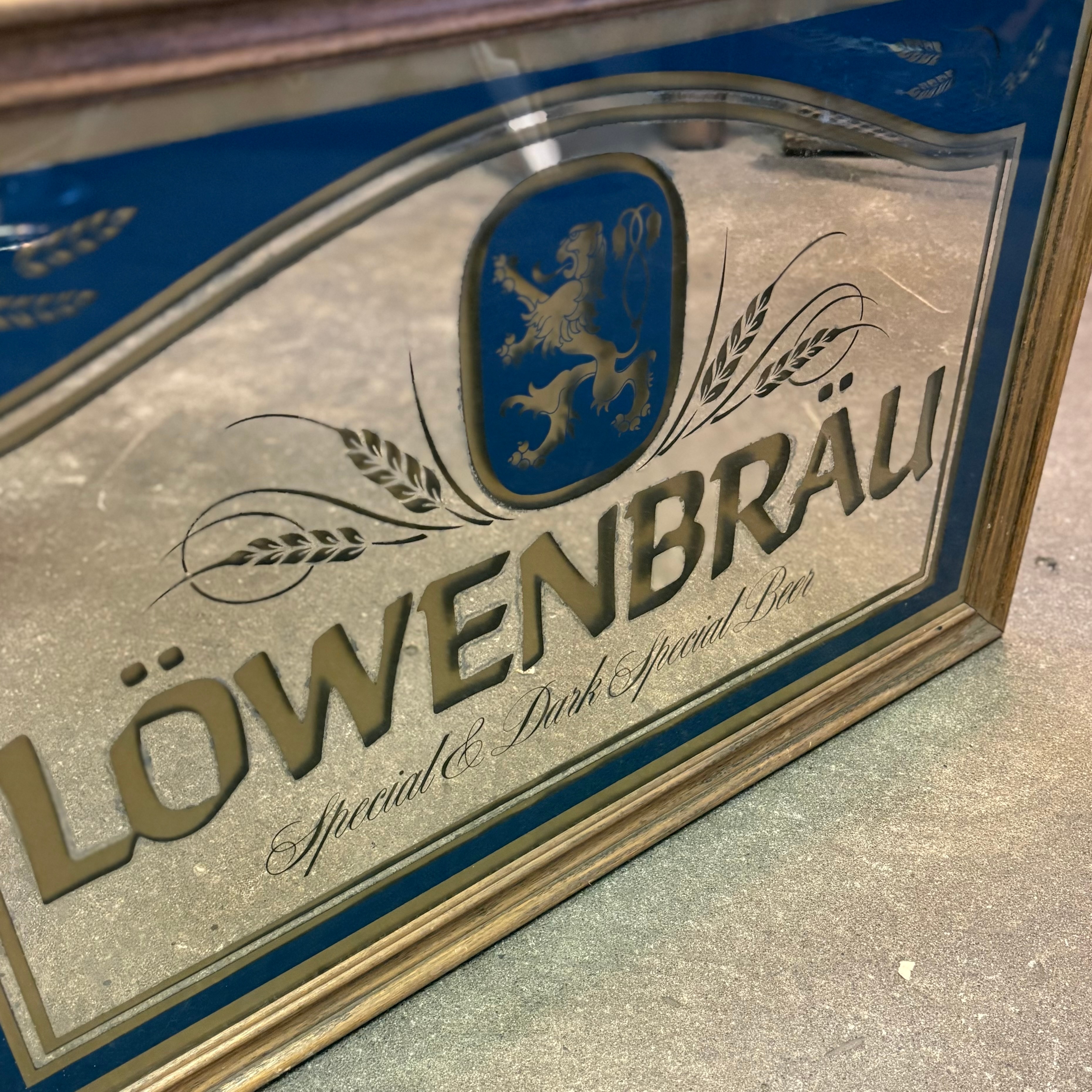 Löwenbräu ビンテージミラー Vintage Lowenbrau Beer Mirror On Draft Bar Sign Wood Framed 32-3/4