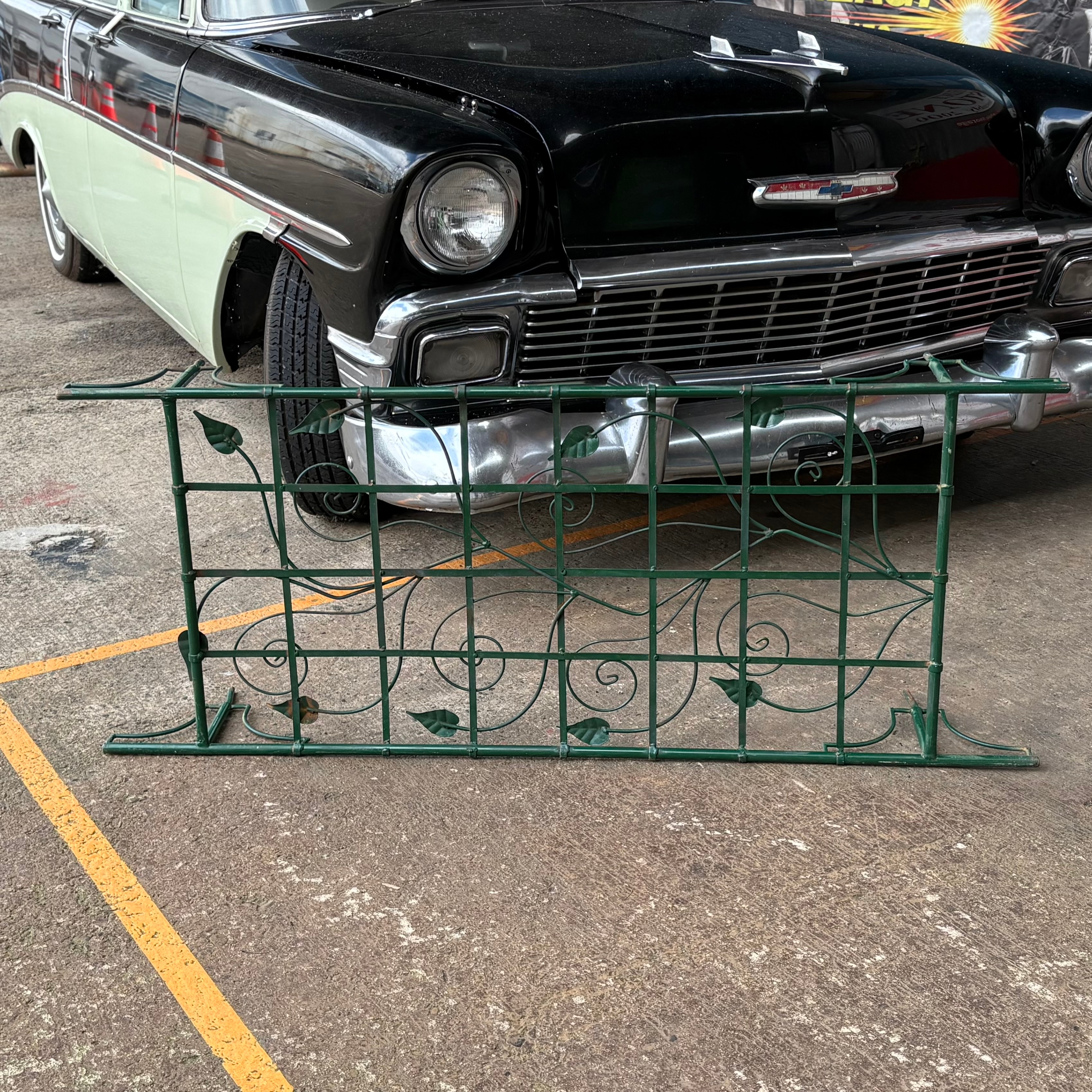 Vintage Elegant Green Iron Rack
