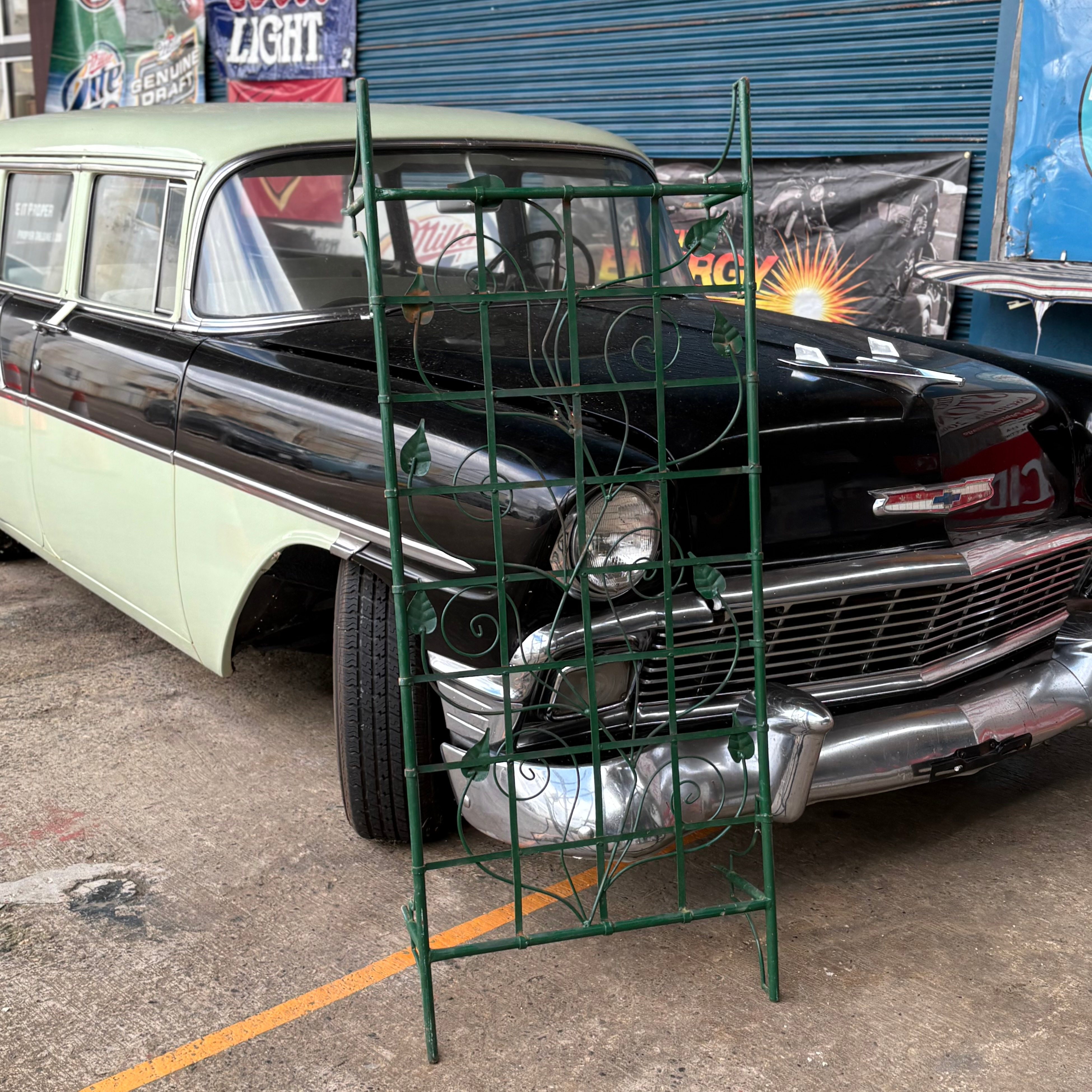 Vintage Elegant Green Iron Rack