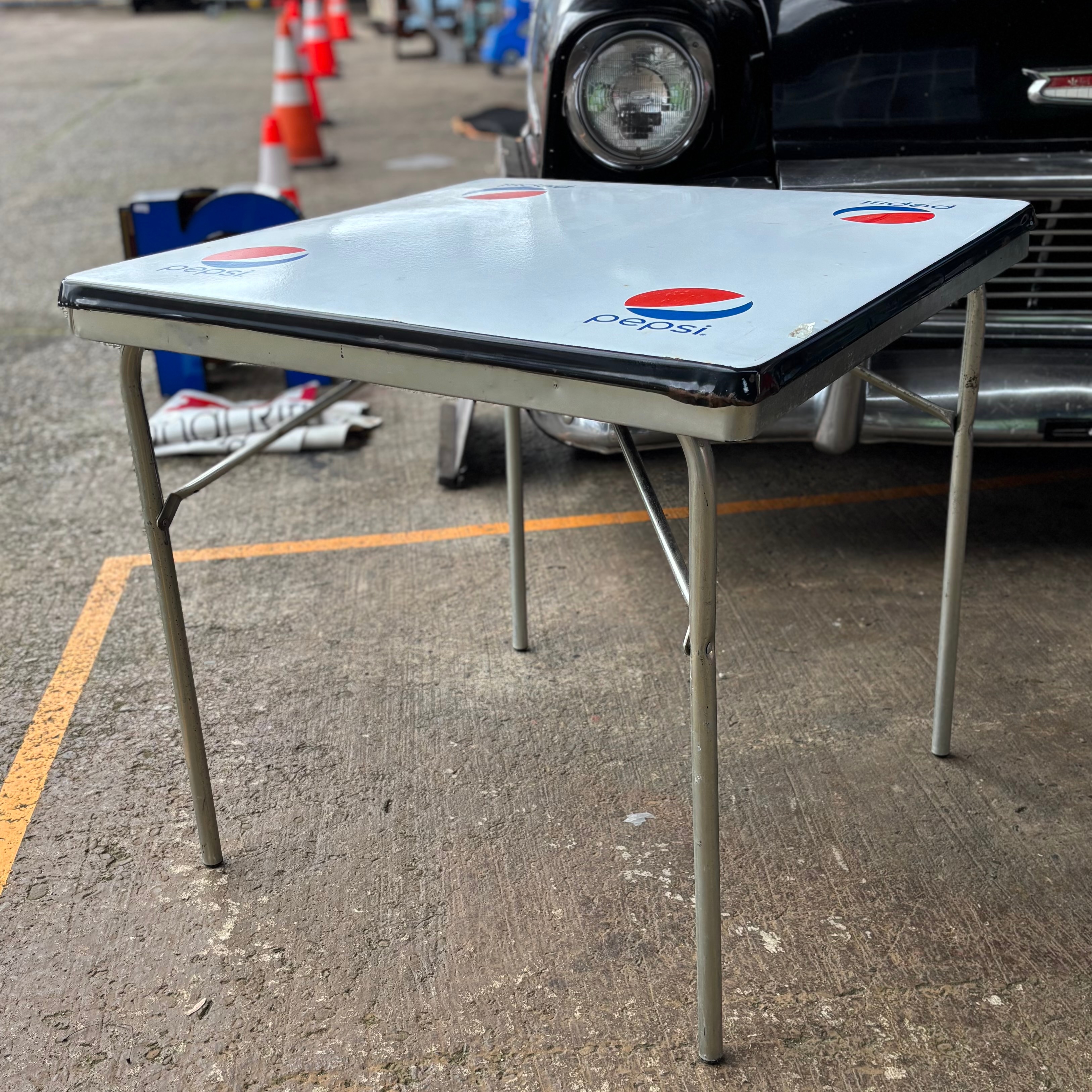 ペプシ　PEPSI トレイ　未使用品　11点 Mid-Century Modern Pepsi Logo Square Folding Card Table