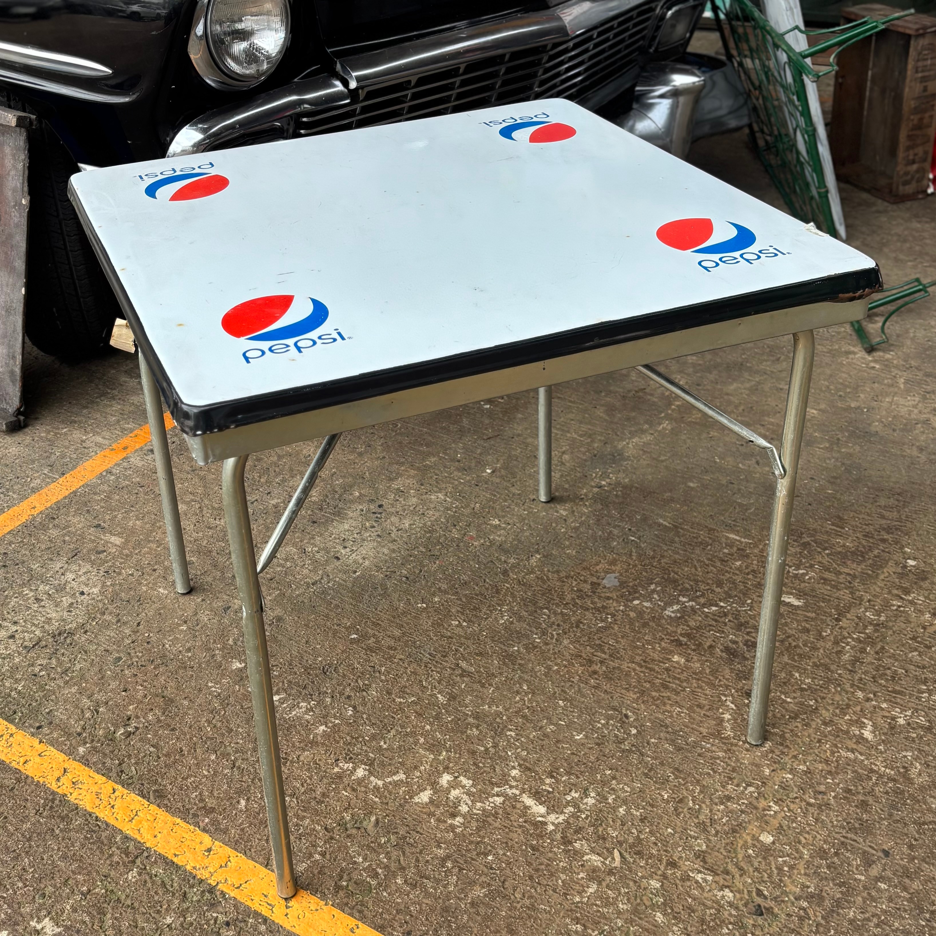ペプシ　PEPSI トレイ　未使用品　11点 Mid-Century Modern Pepsi Logo Square Folding Card Table