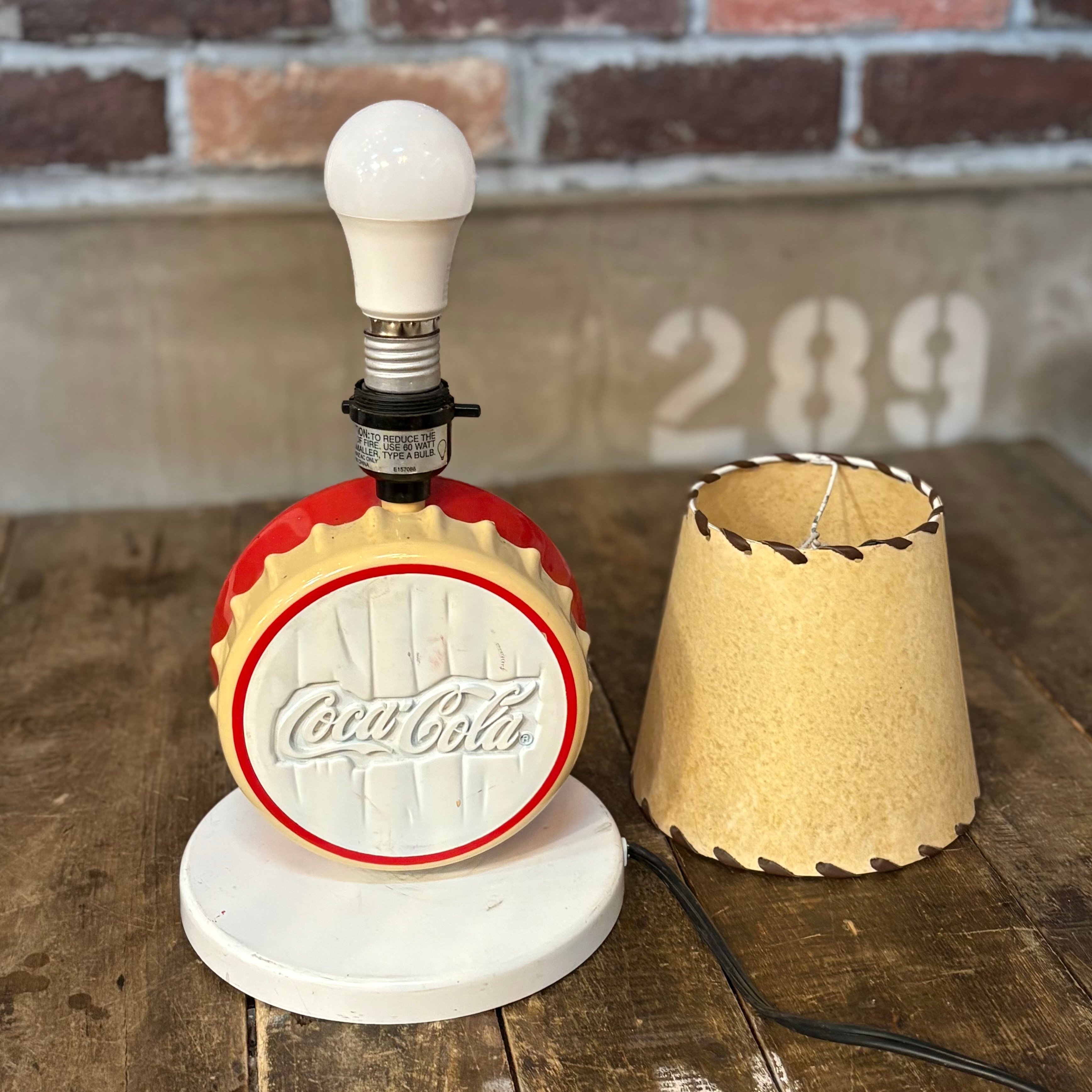 Iconic Coca-Cola Lamp】