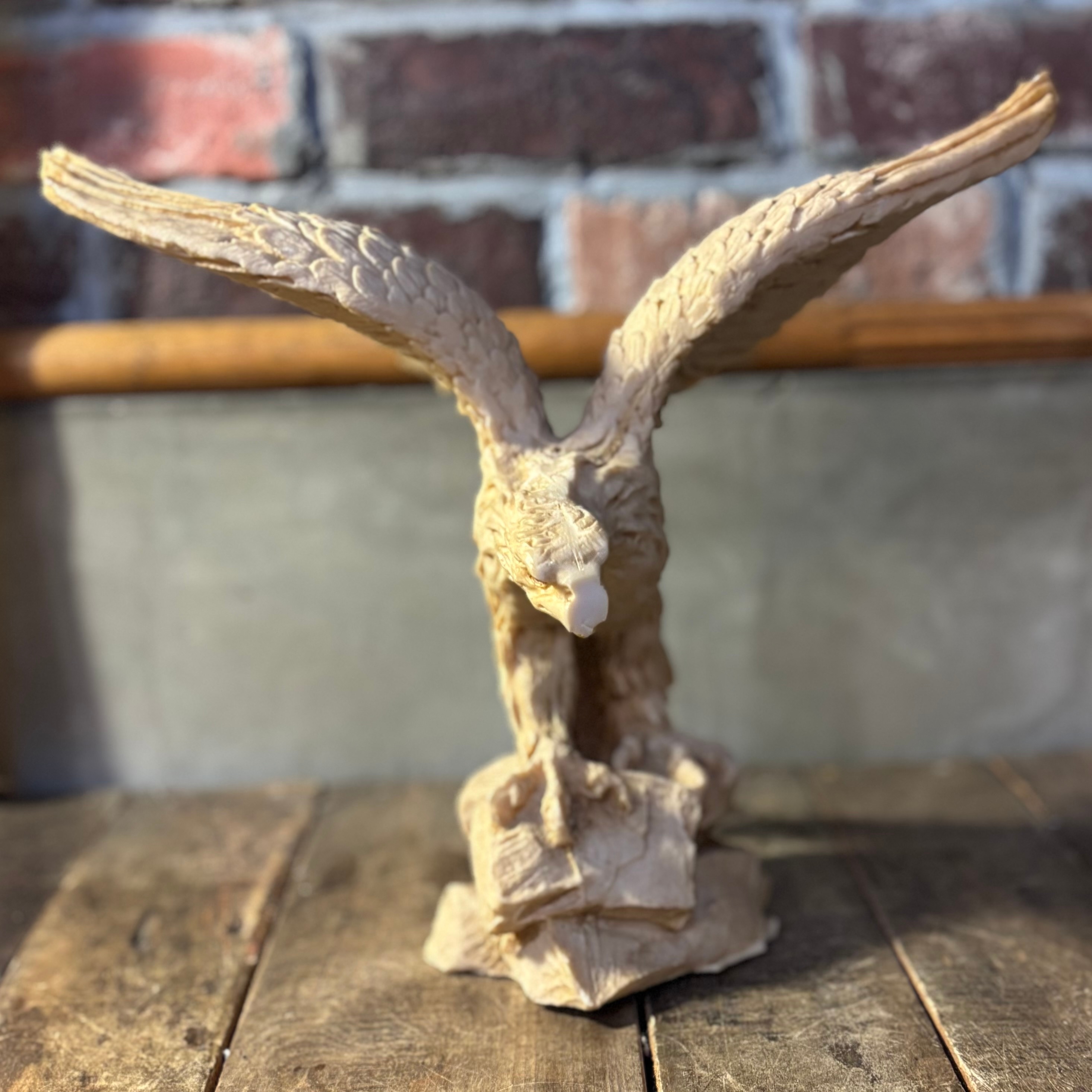 Vintage Eagle Figurine Object