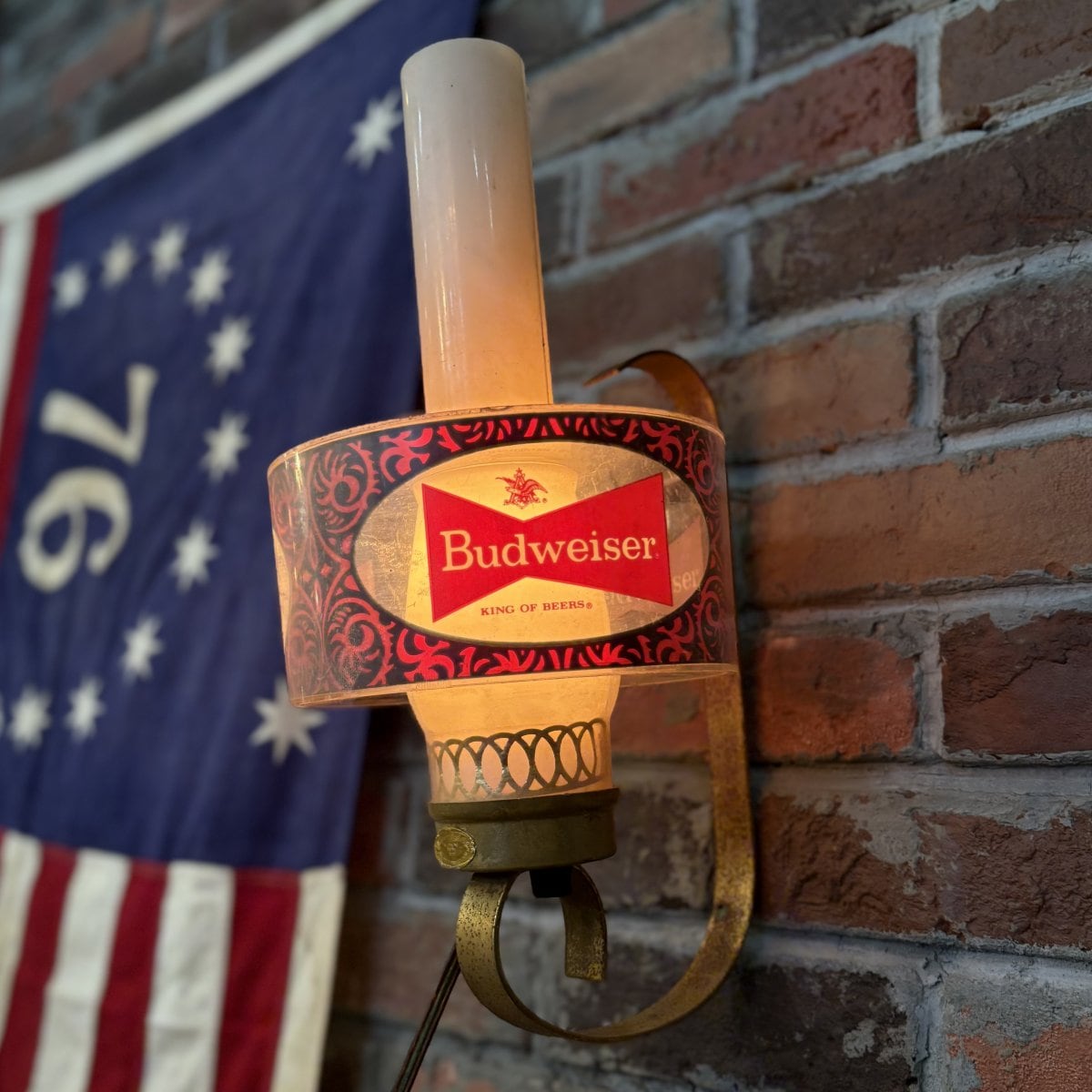 Budweiser “King of Beers” Vintage Wall Light Budweiser “King of Beers” Vintage Wall Light
