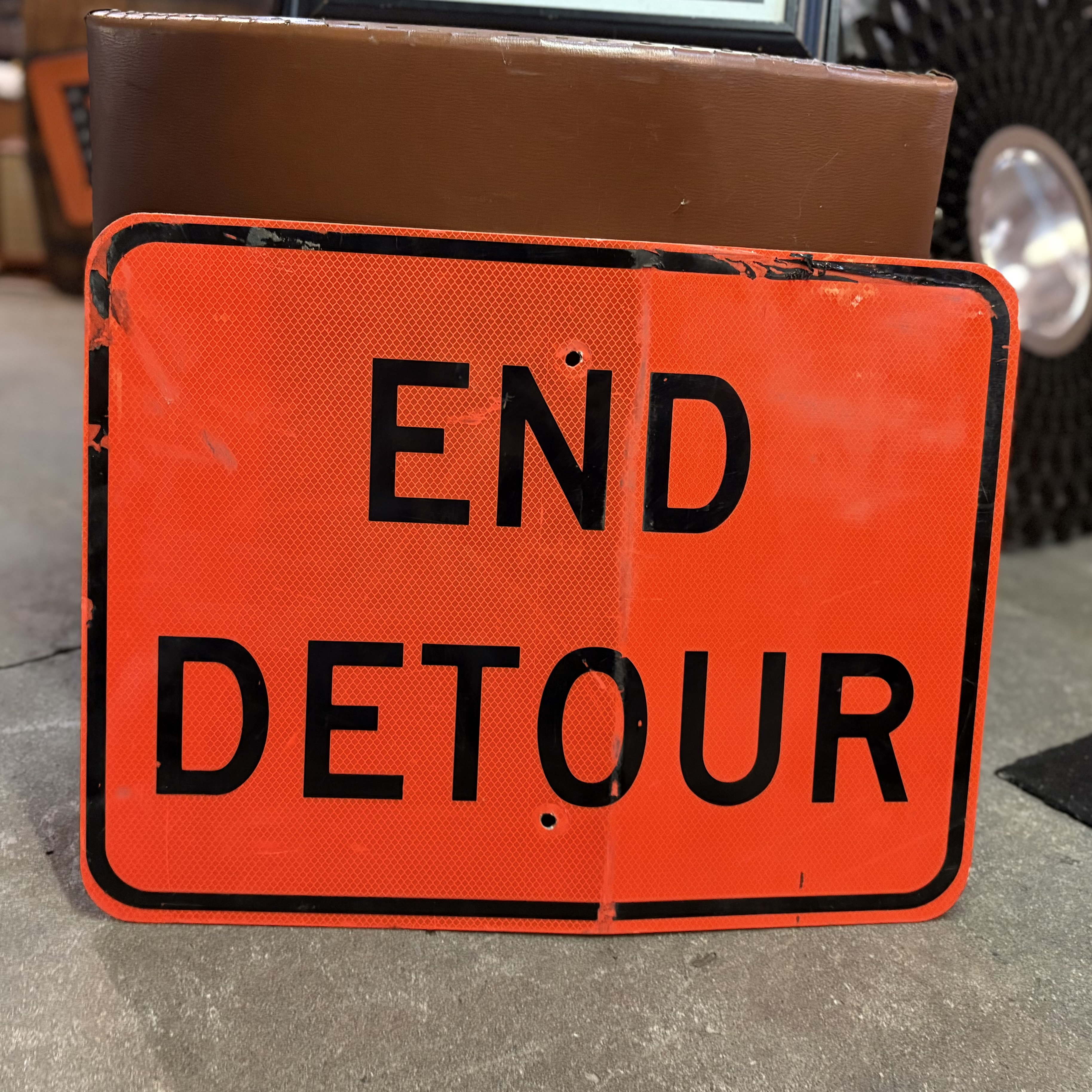 END DETOUR Vintage American Road Sign**