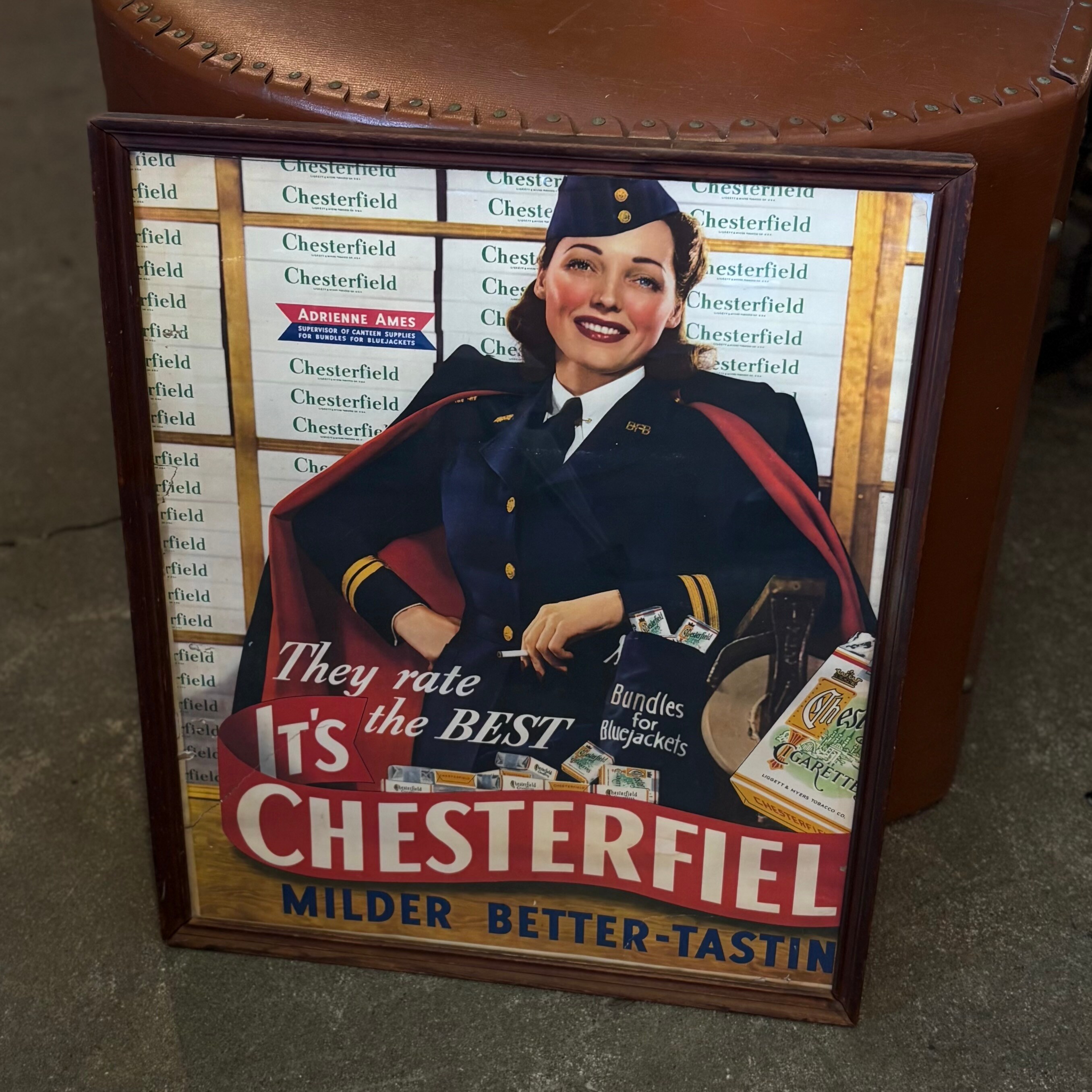 Chesterfield Vintage Frame🚬