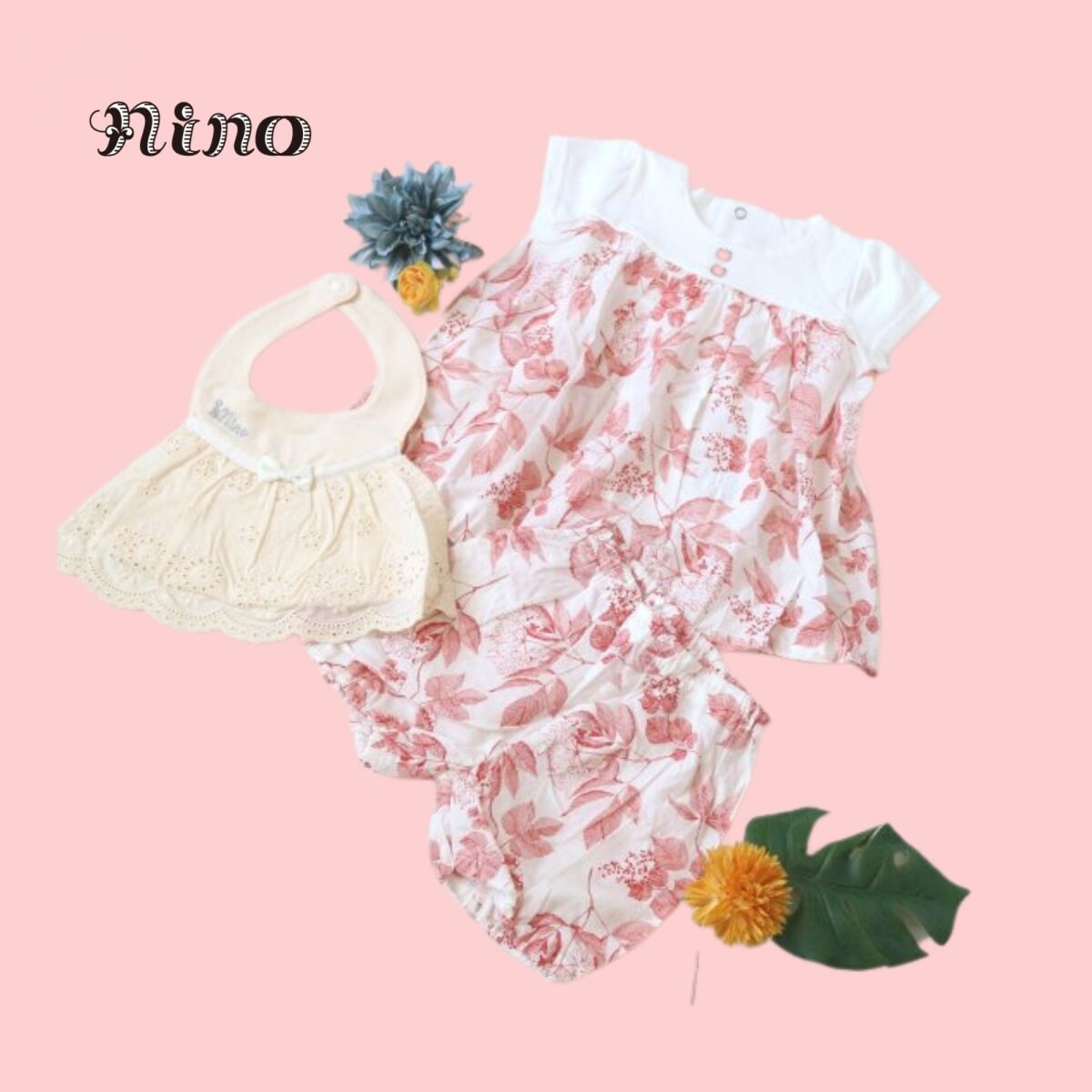 [ツクツク限定お買い得ギフト]　nino　baby　gift　set　スタイ✙花柄ベビースーツセット　/　70cm/80cm　上品なレースフリルスタイと花柄ベビースーツセット