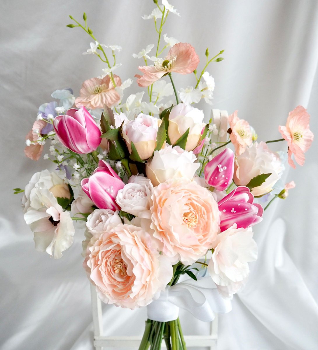 パールピンクの胡蝶蘭♡カラー♡チューリップ♡ウェディングブーケ