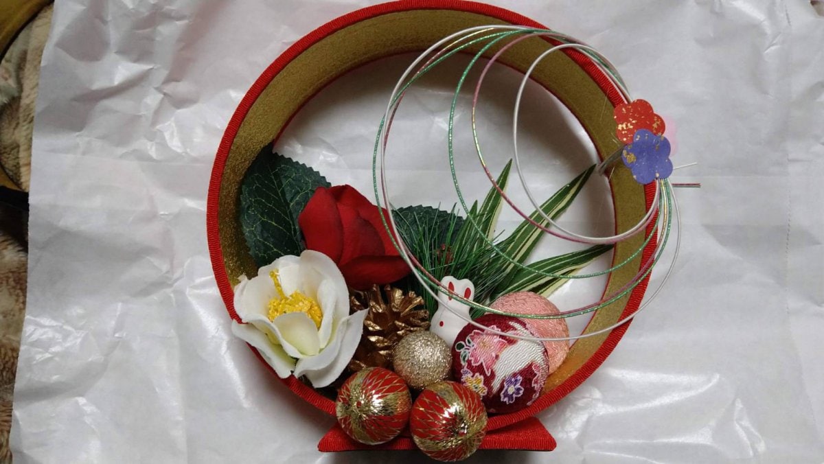 クリスマス・お正月用お飾り、リース 3000円(税別)