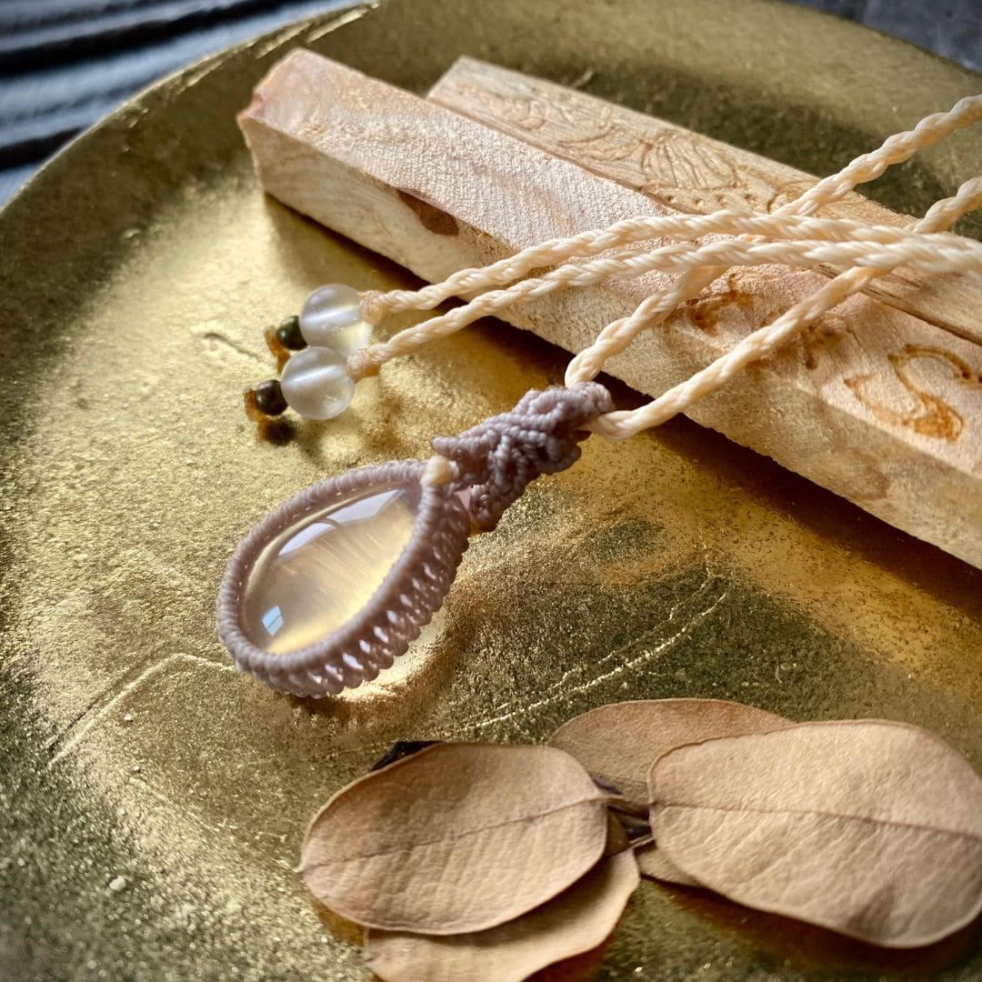 ローズクォーツ⌘麻模様マクラメ編みネックレス⌘Shanti 「セリサイト