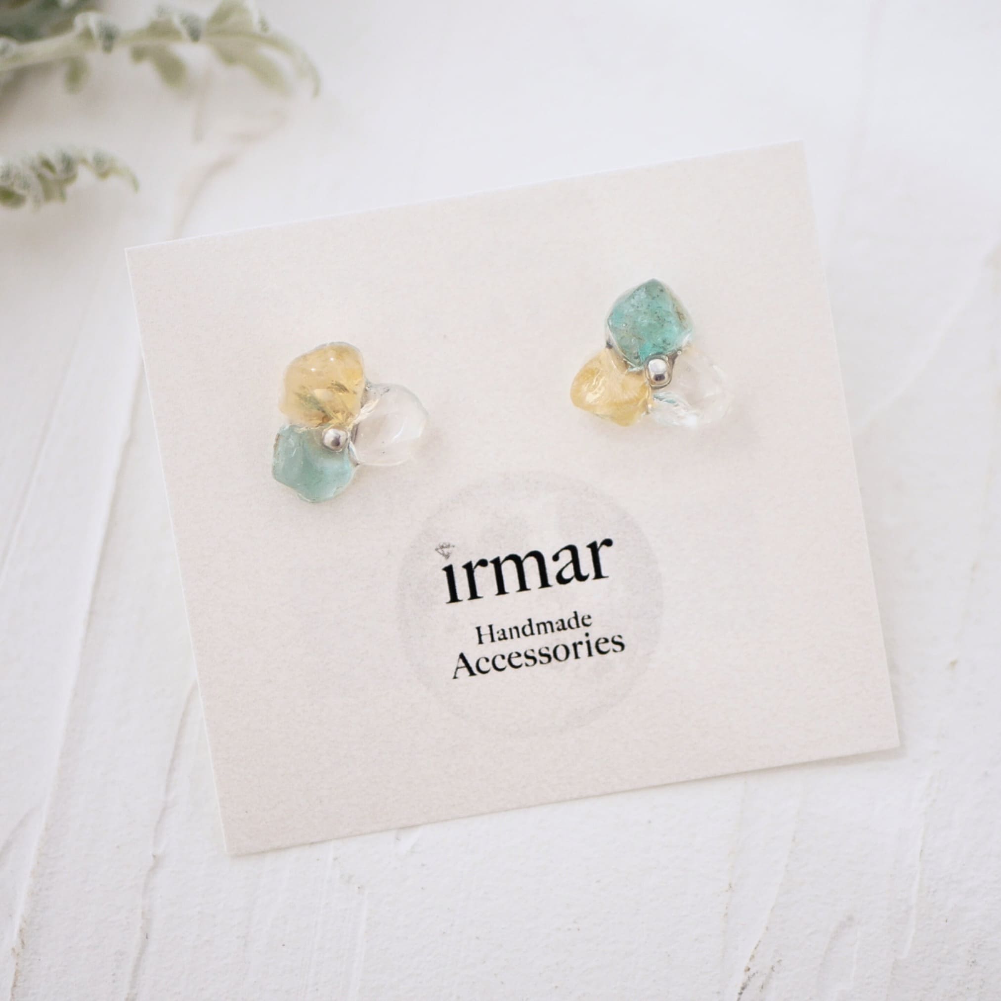 原石フラワーピアス/イヤリング シトリン アパタイト クリスタル 金属