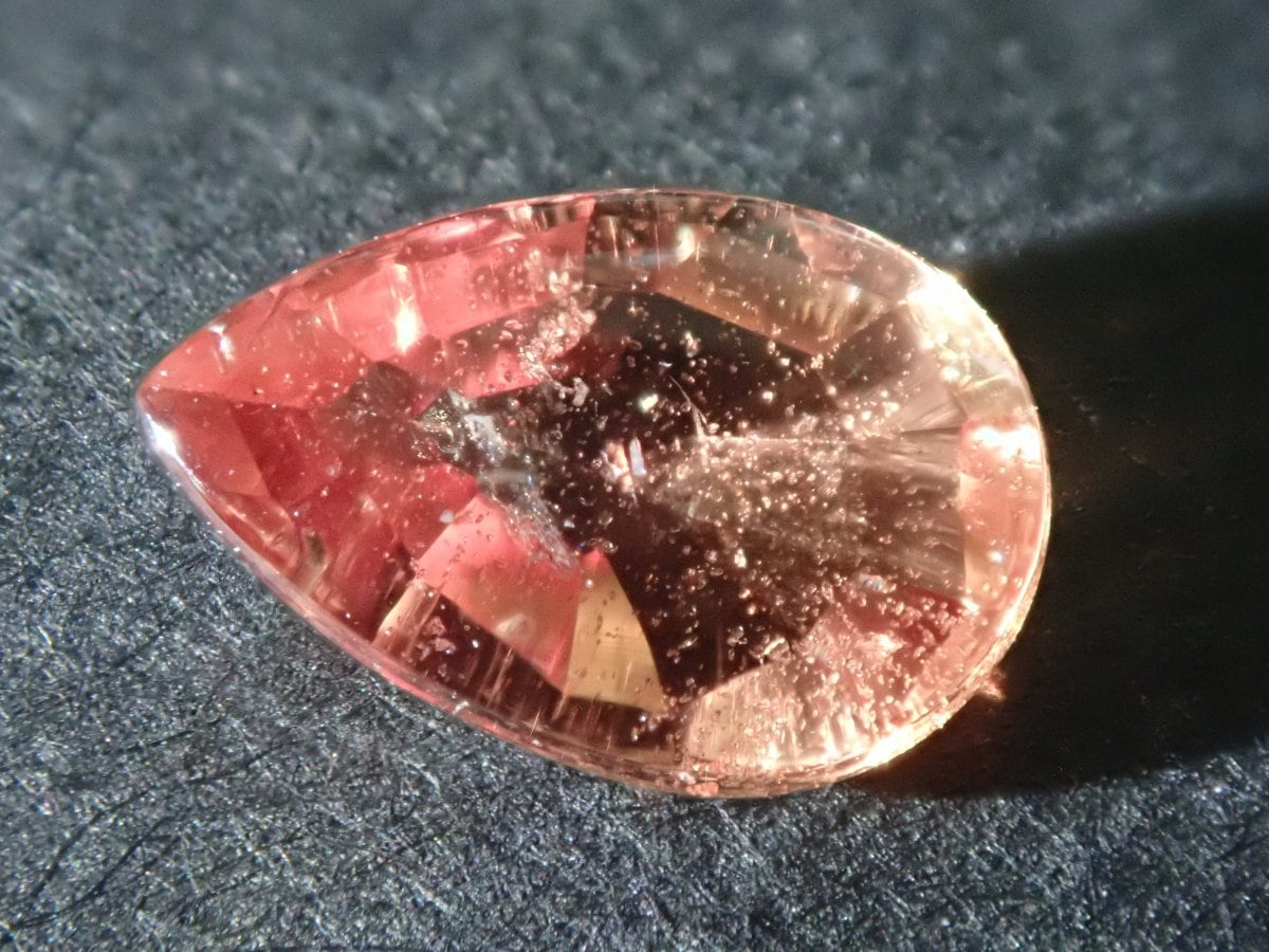 スリランカ産 パパラチアサファイア 1ct