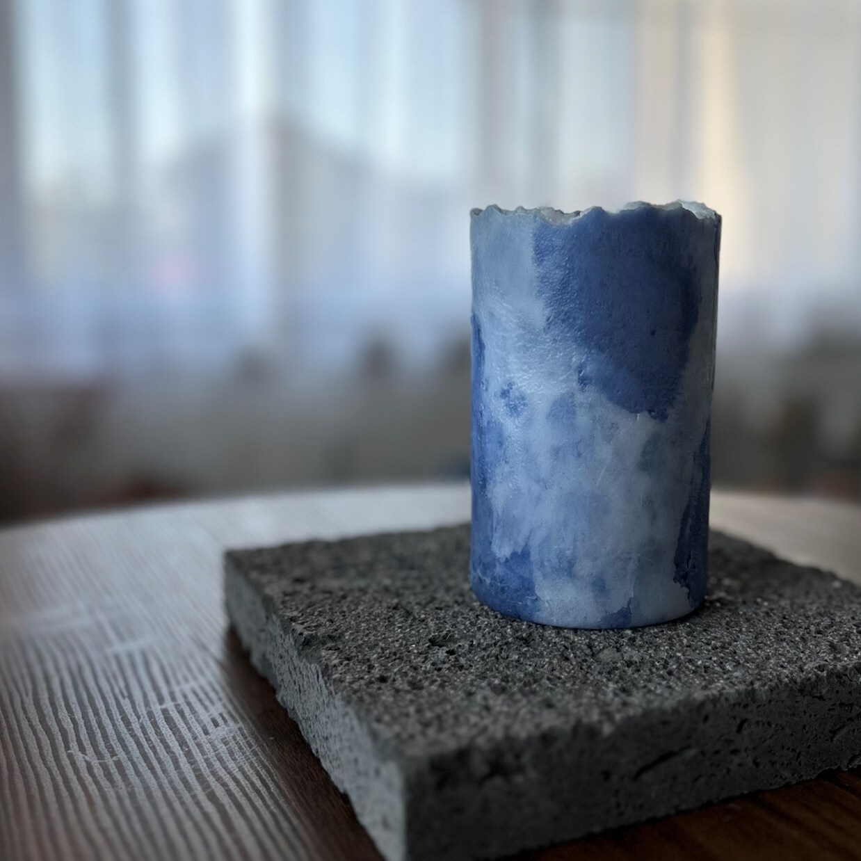 Mellow glass 青い月の作品 星脈 片口 ぐい呑 ⁡ ⁡ ⁡ ⁡ ALL of GLASS 2025 東京ガラス工芸