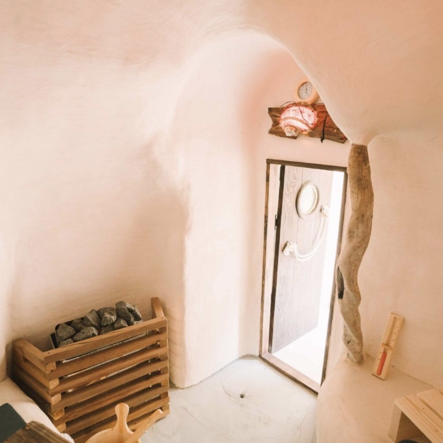 【島民割】HOLY RETREAT 〜珊瑚でできた島で珊瑚のサウナで音だけを感じるひととき〜