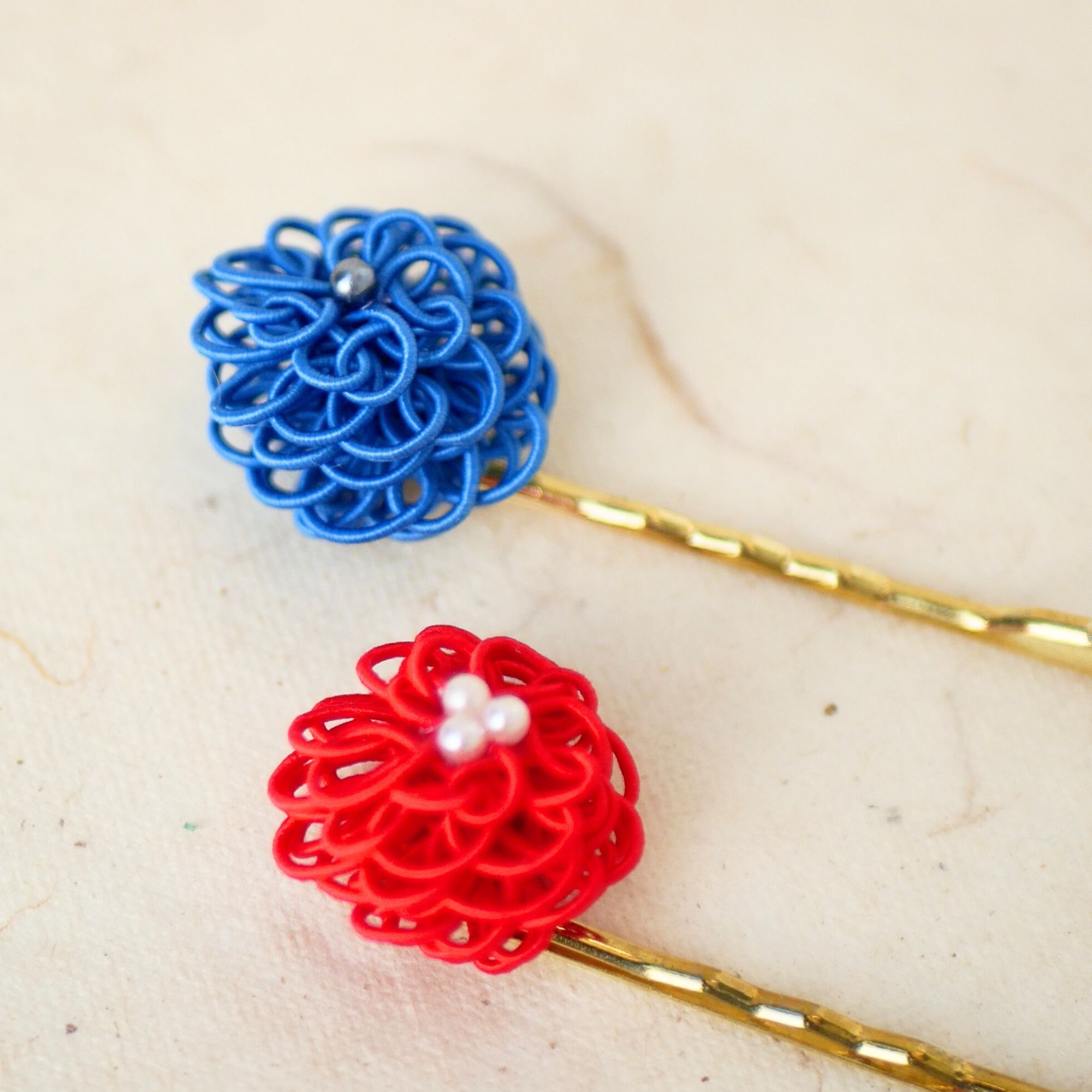 7月末まで高ポイント 水引 ヘアピンセット【赤×青】 梅 花